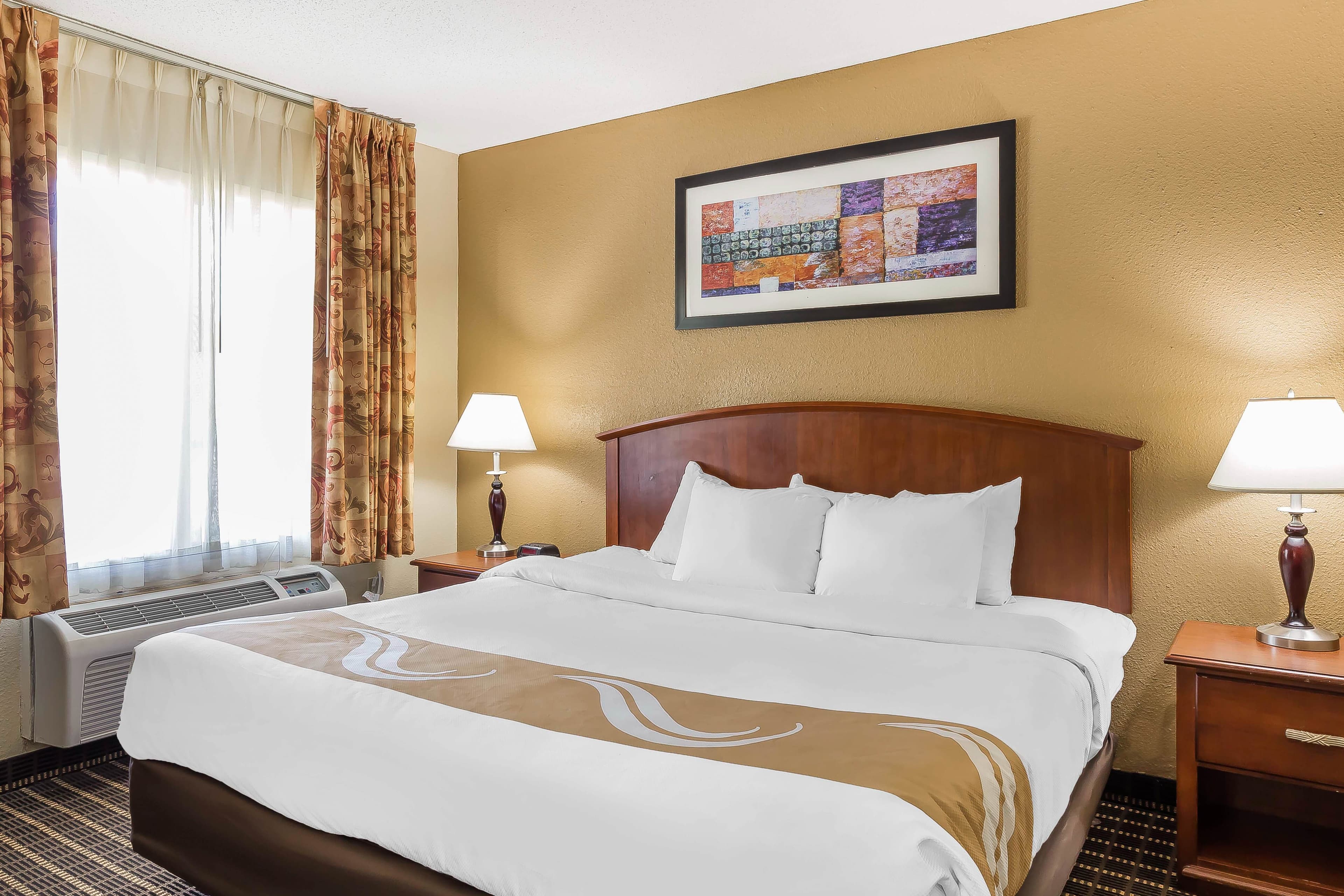 Quality Inn & Suites Sevierville - Pigeon Forge — 7