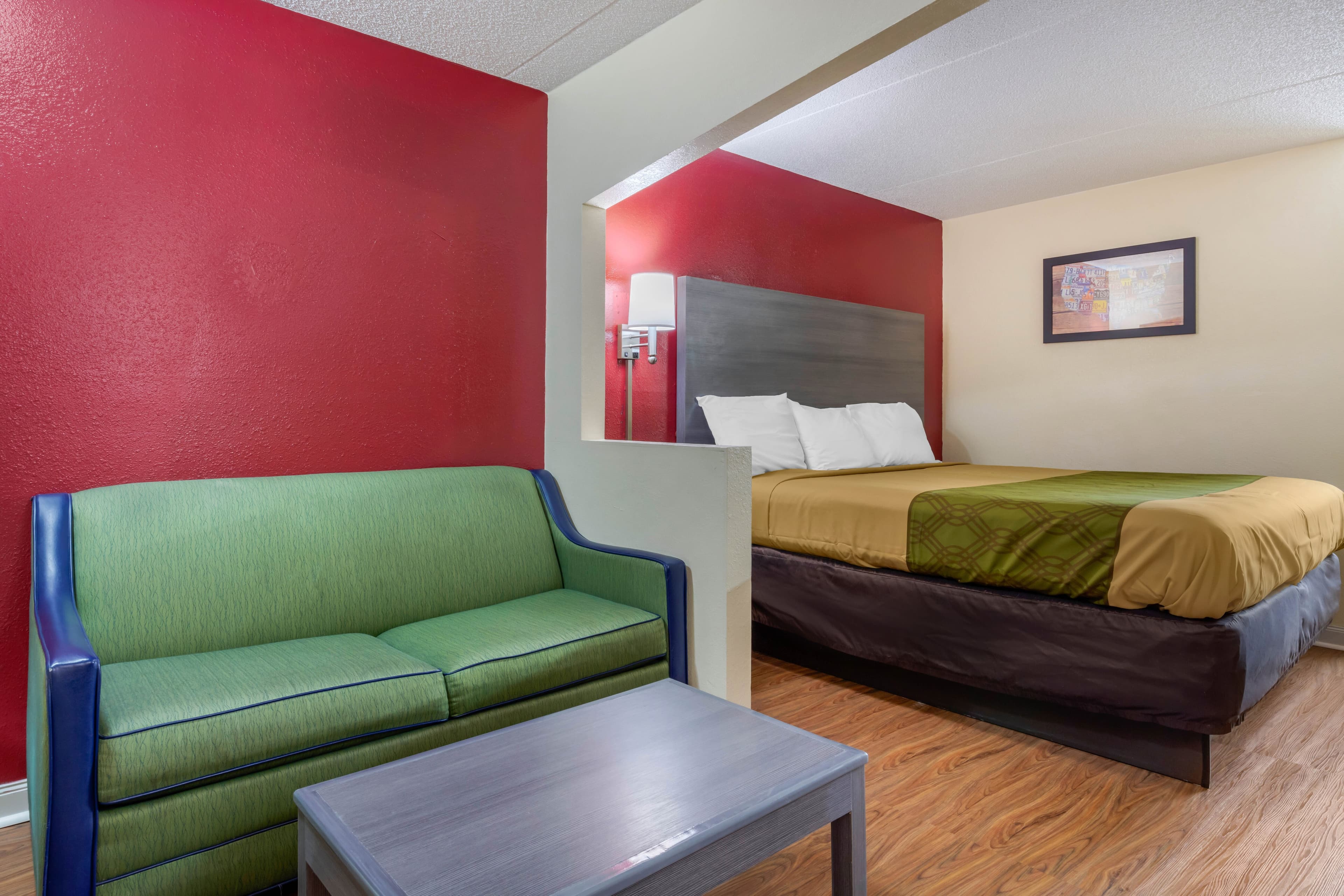 Econo Lodge Chattanooga Northeast - Ooltewah - Image 3