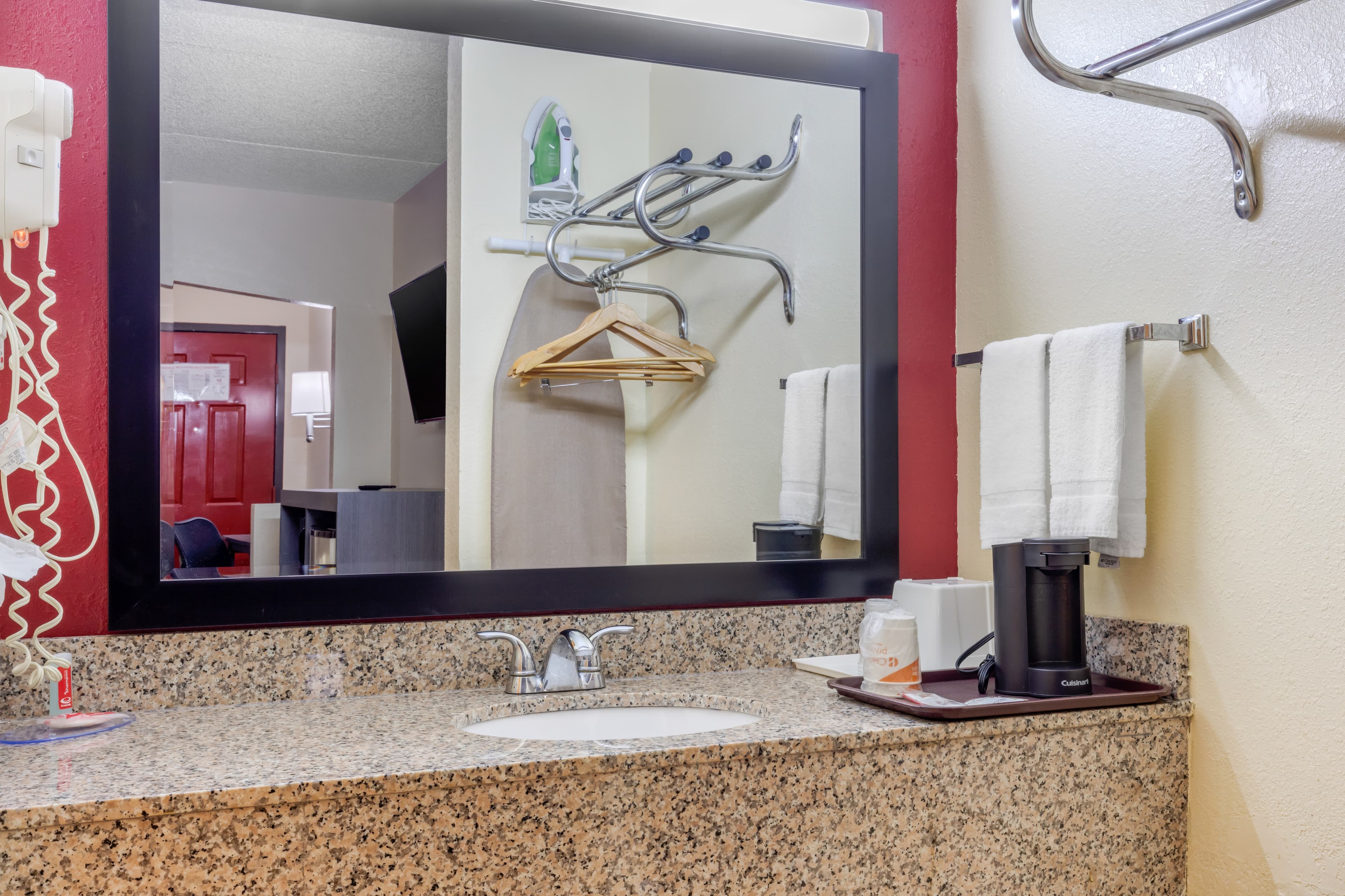 Econo Lodge Chattanooga Northeast - Ooltewah — 8