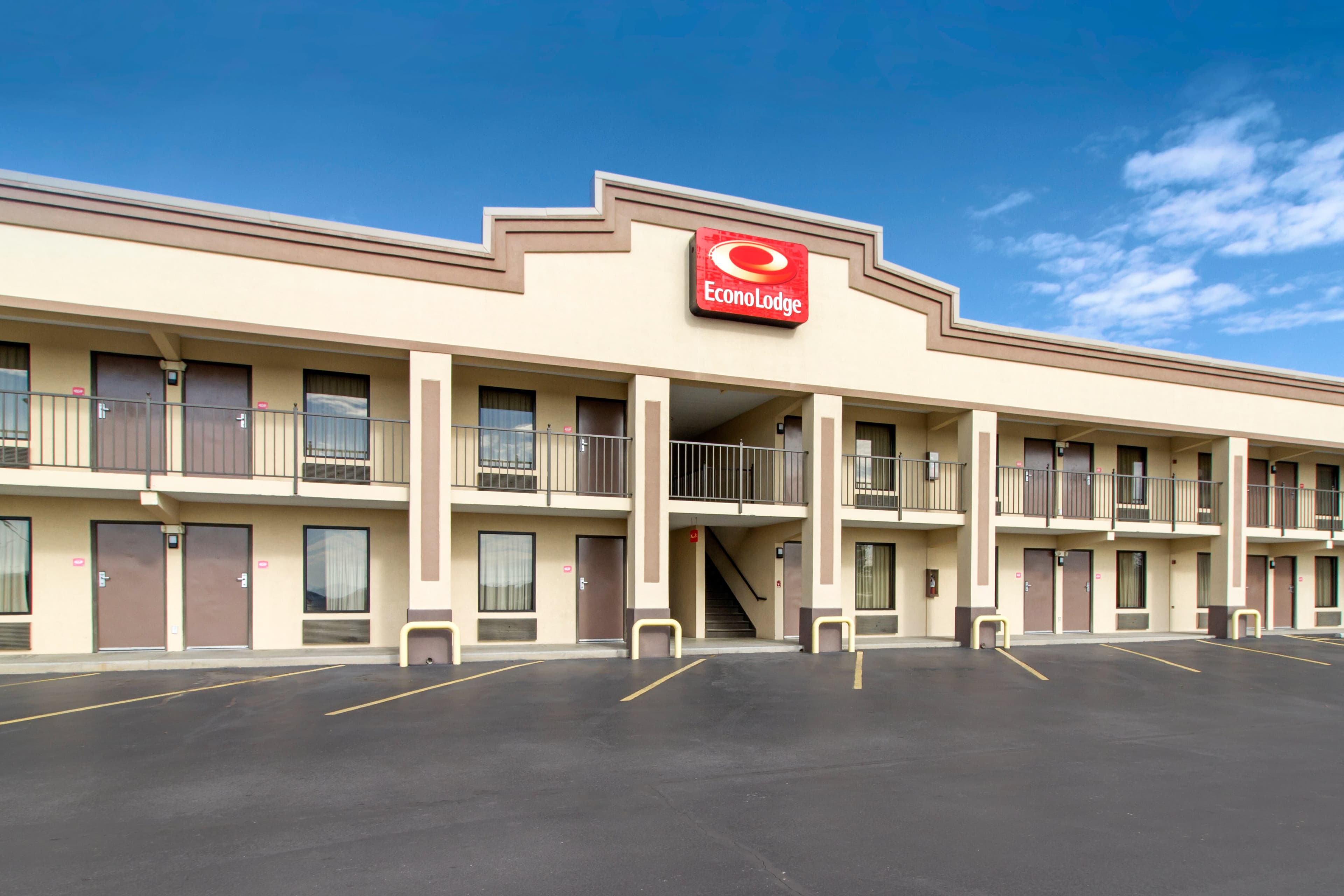 Econo Lodge Lenoir City - Knoxville Area - Image 1