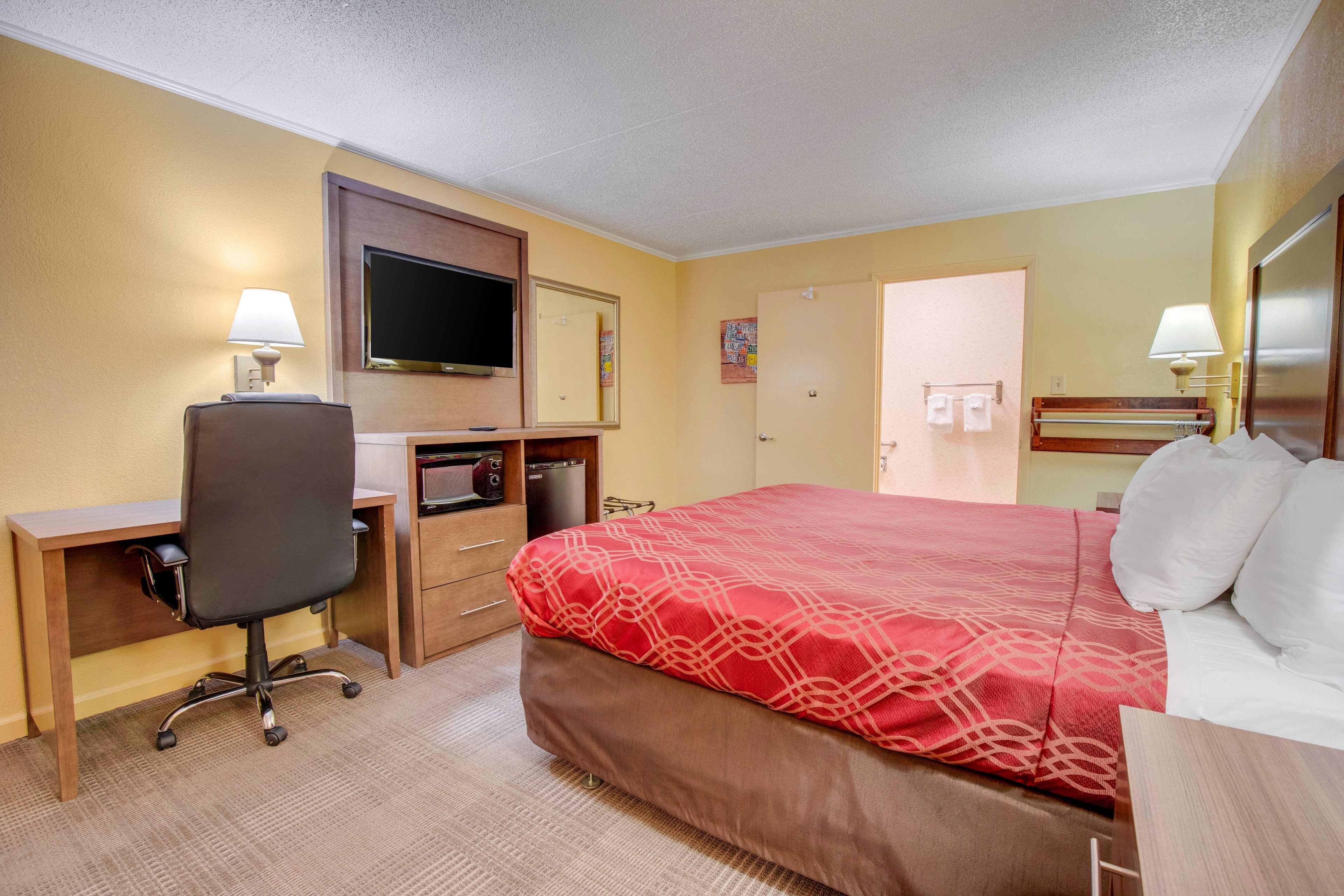 Econo Lodge Lenoir City - Knoxville Area - Image 3