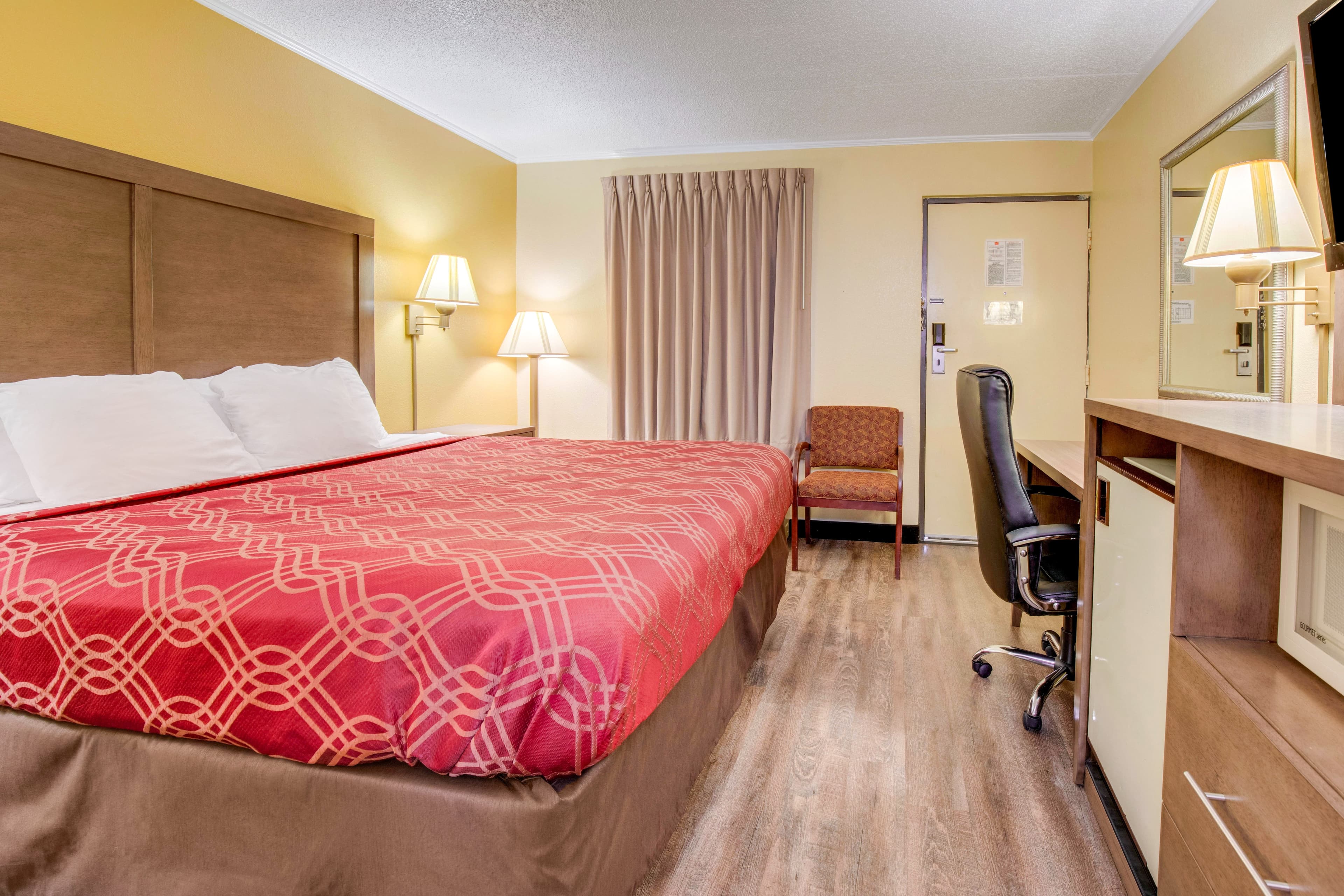 Econo Lodge Lenoir City - Knoxville Area — 13