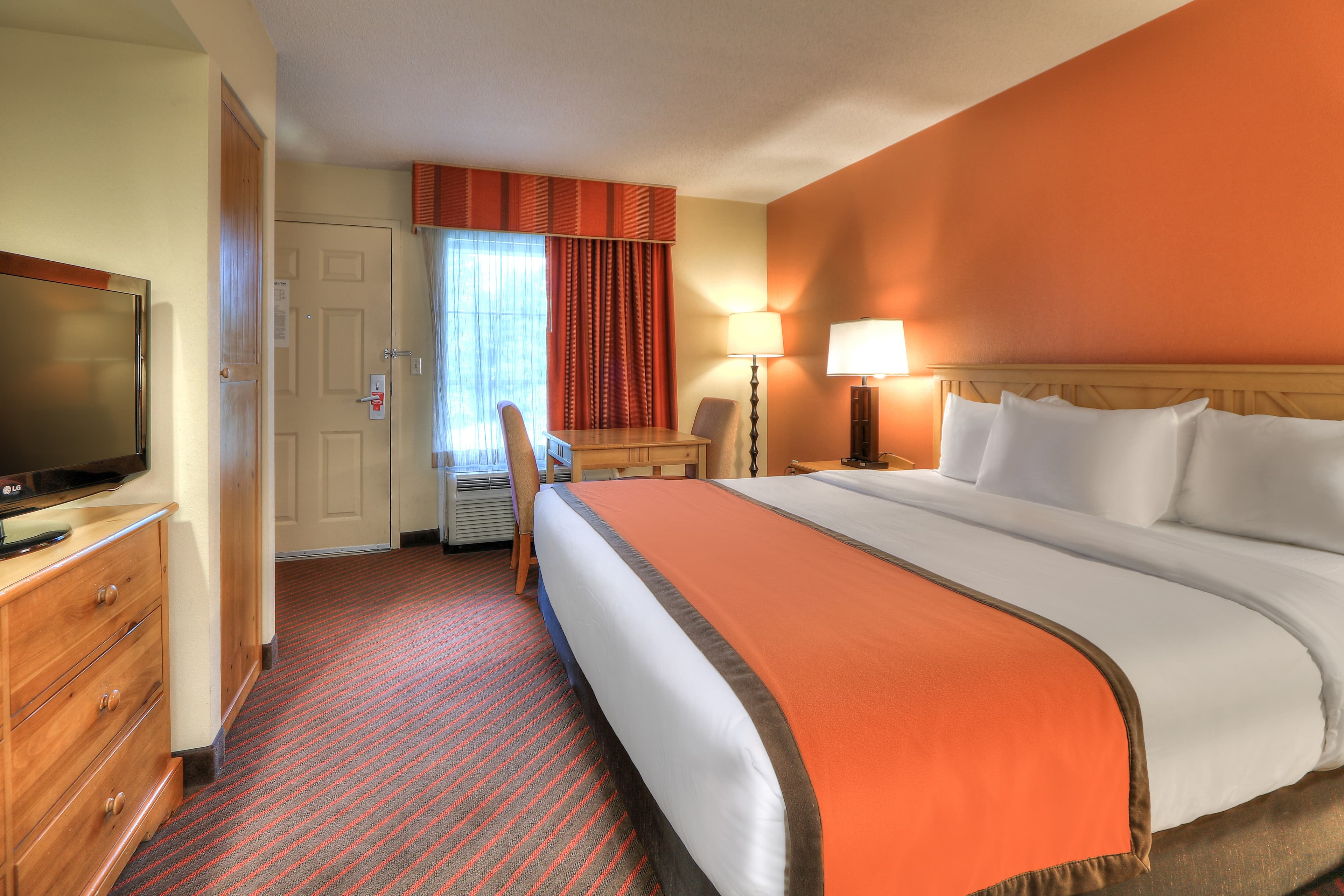 Econo Lodge Pigeon Forge Riverside - Image 5