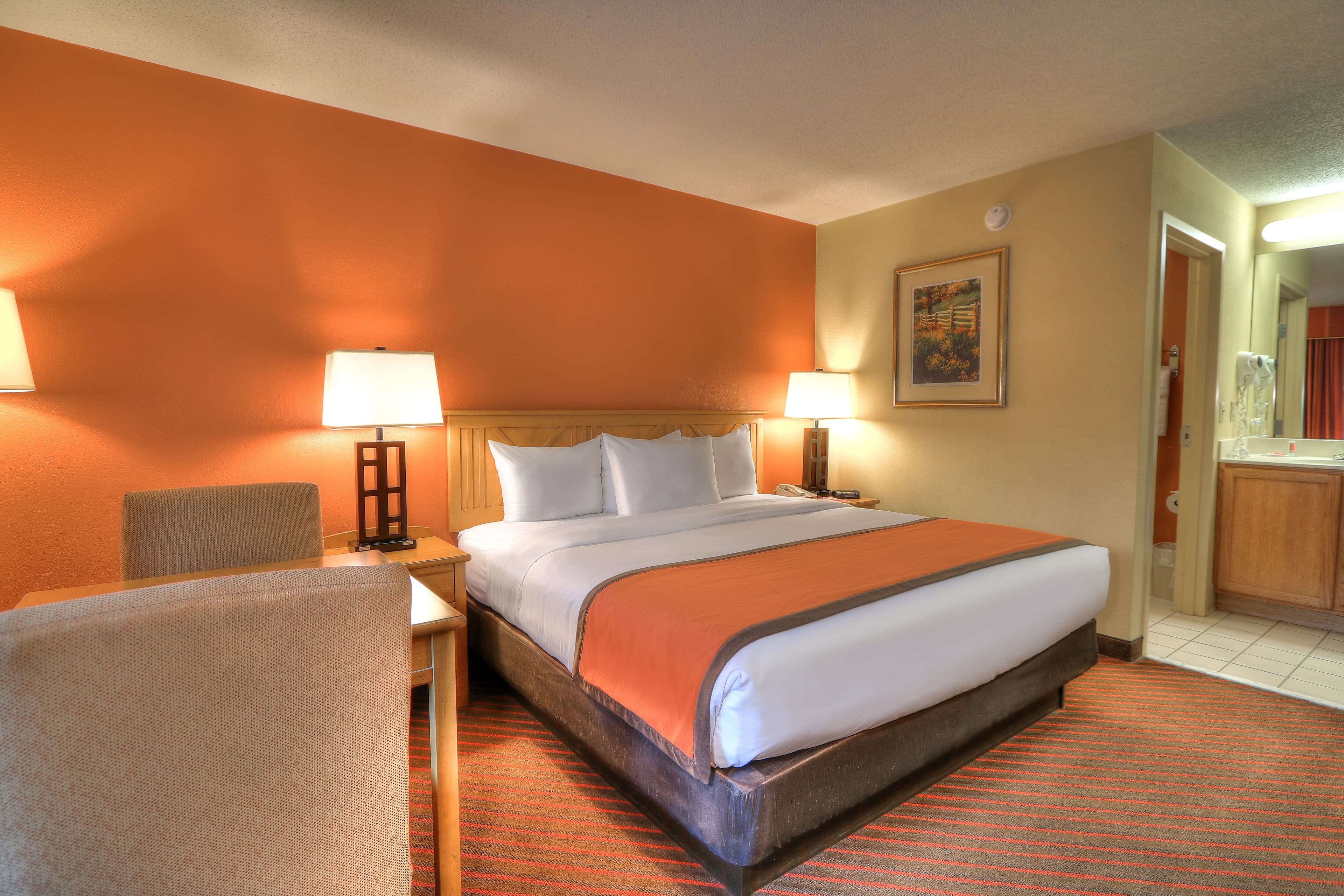 Econo Lodge Pigeon Forge Riverside — 8