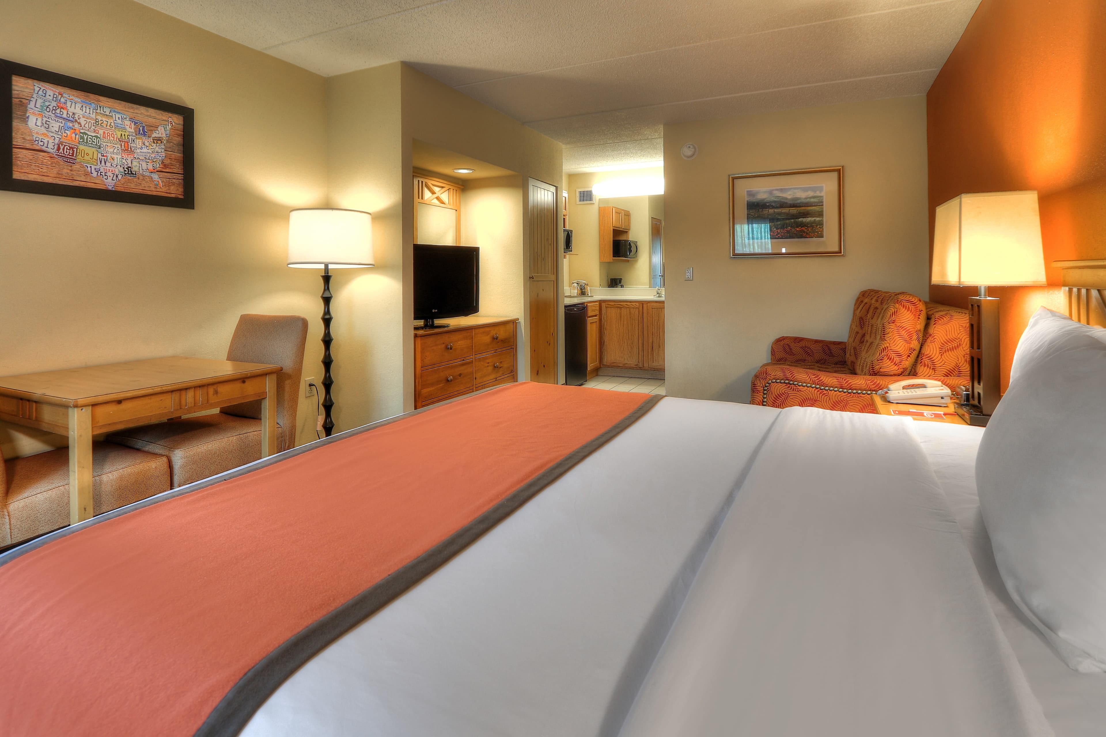 Econo Lodge Pigeon Forge Riverside — 48