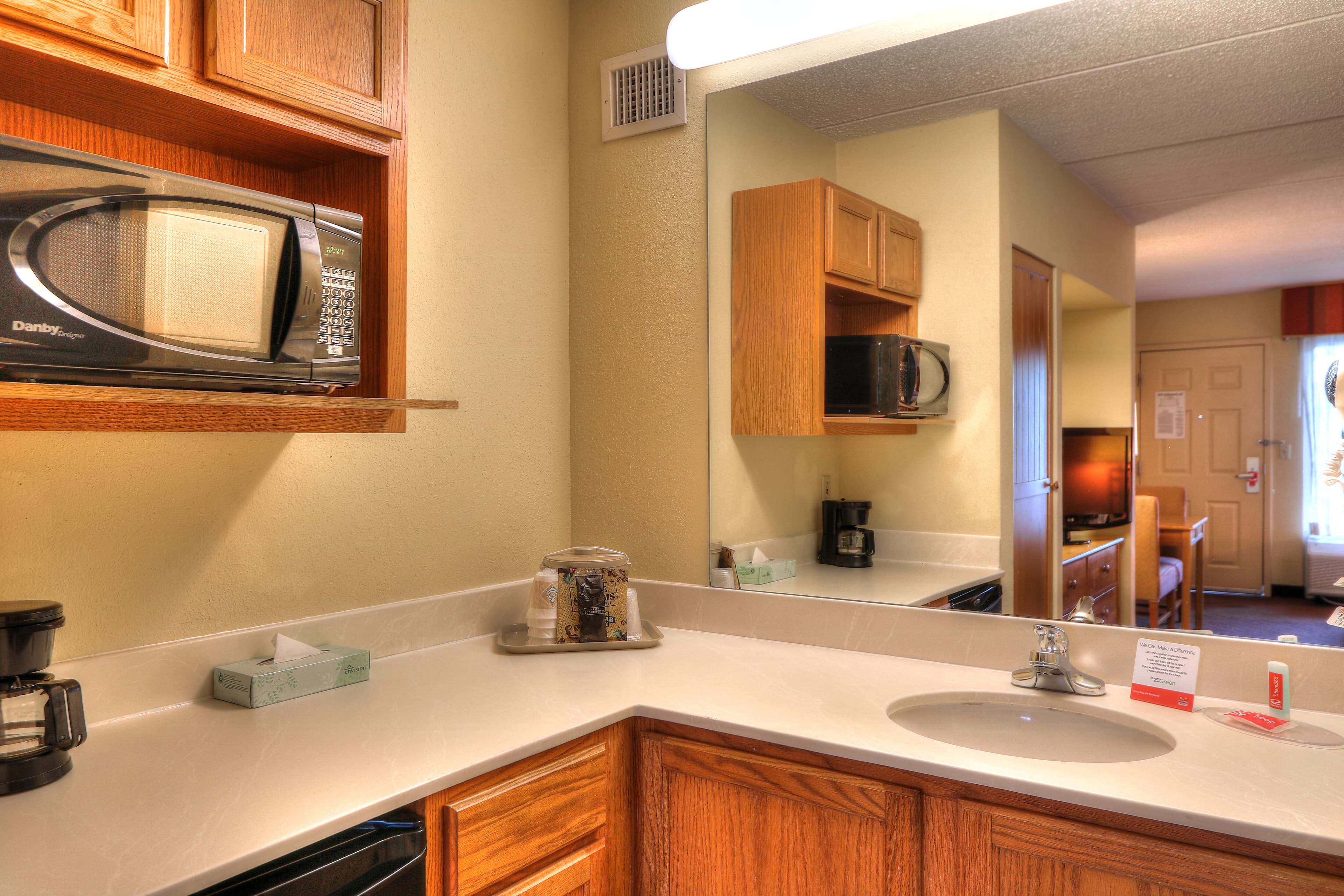 Econo Lodge Pigeon Forge Riverside — 50