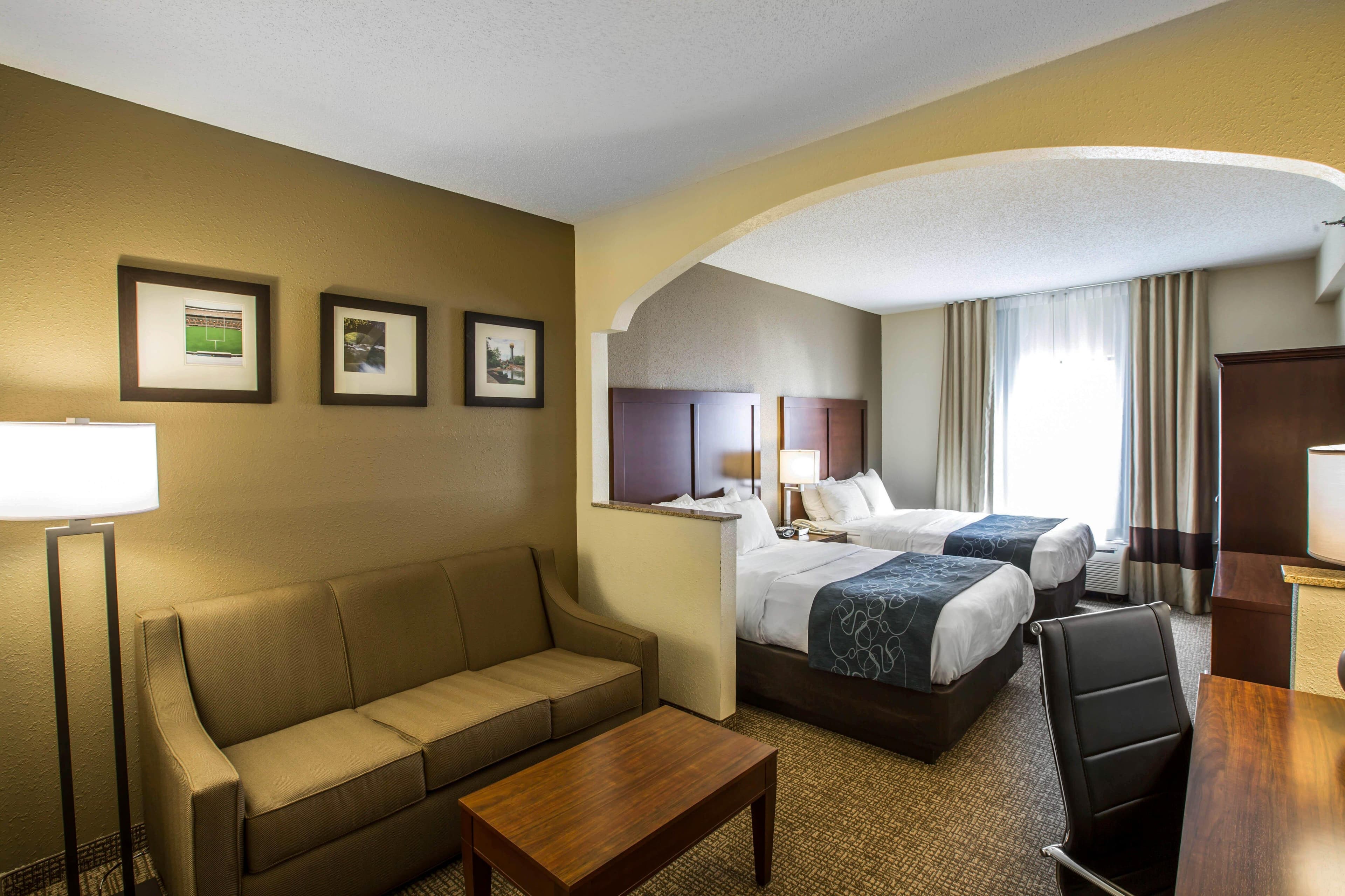 Quality Suites Morristown West — 6