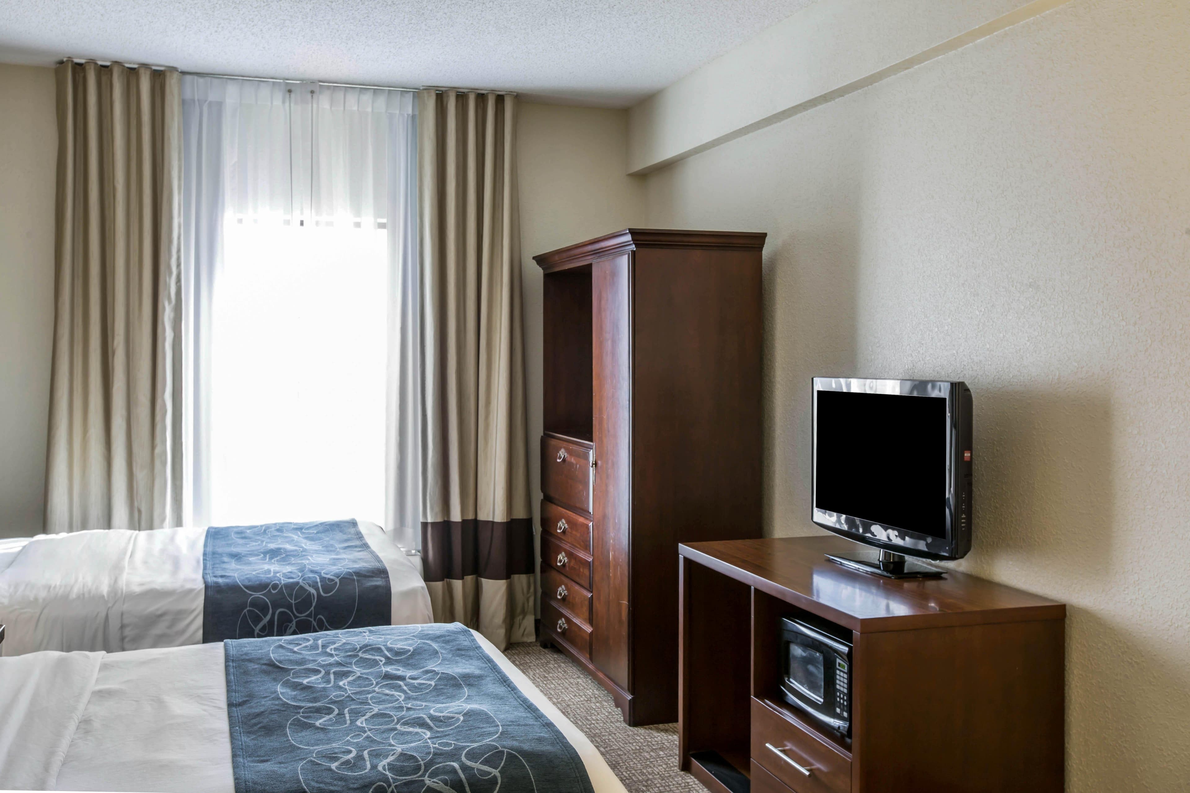 Quality Suites Morristown West — 7