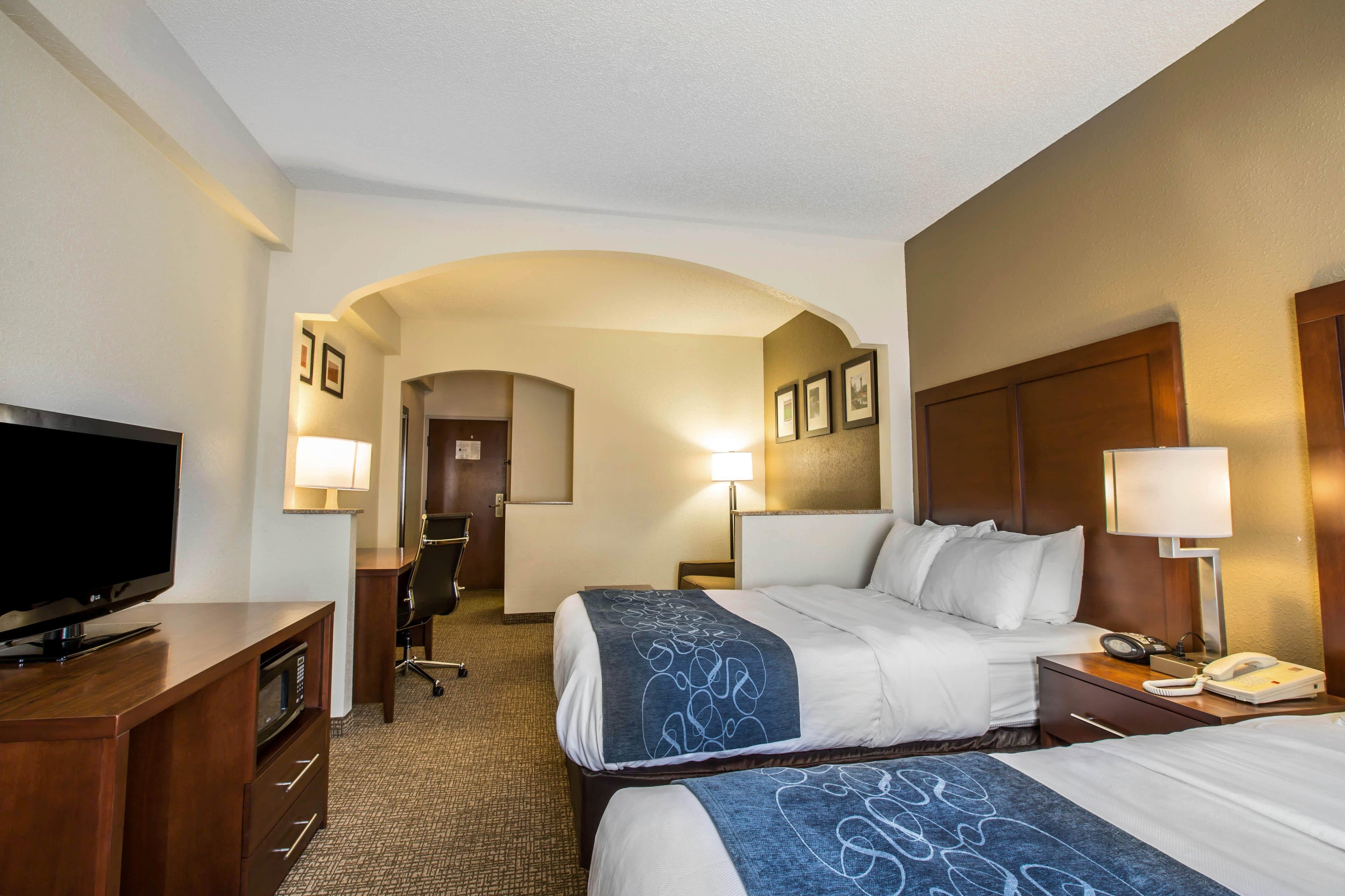 Quality Suites Morristown West — 8