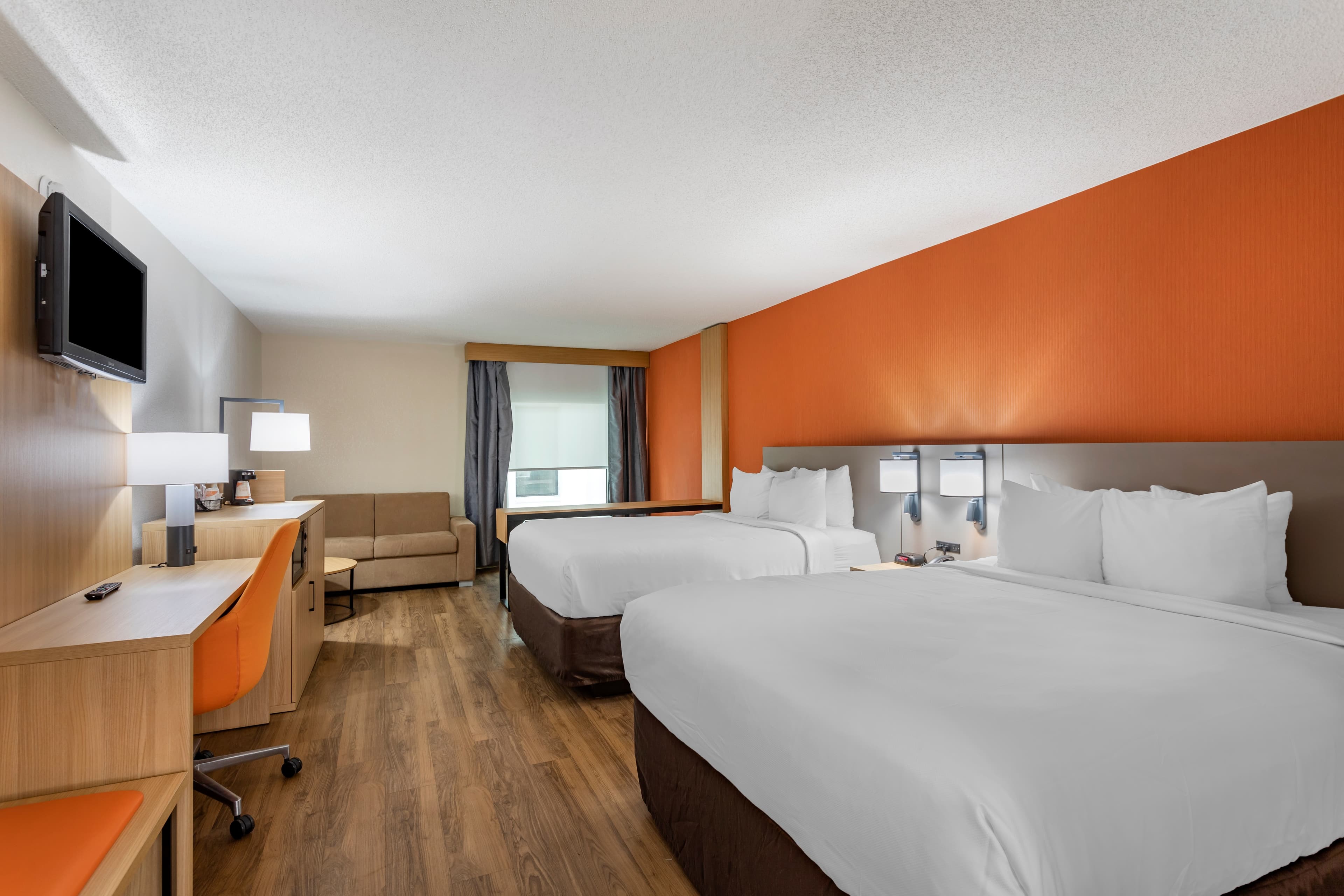 Comfort Inn & Suites Nashville Downtown - Stadium - Image 4