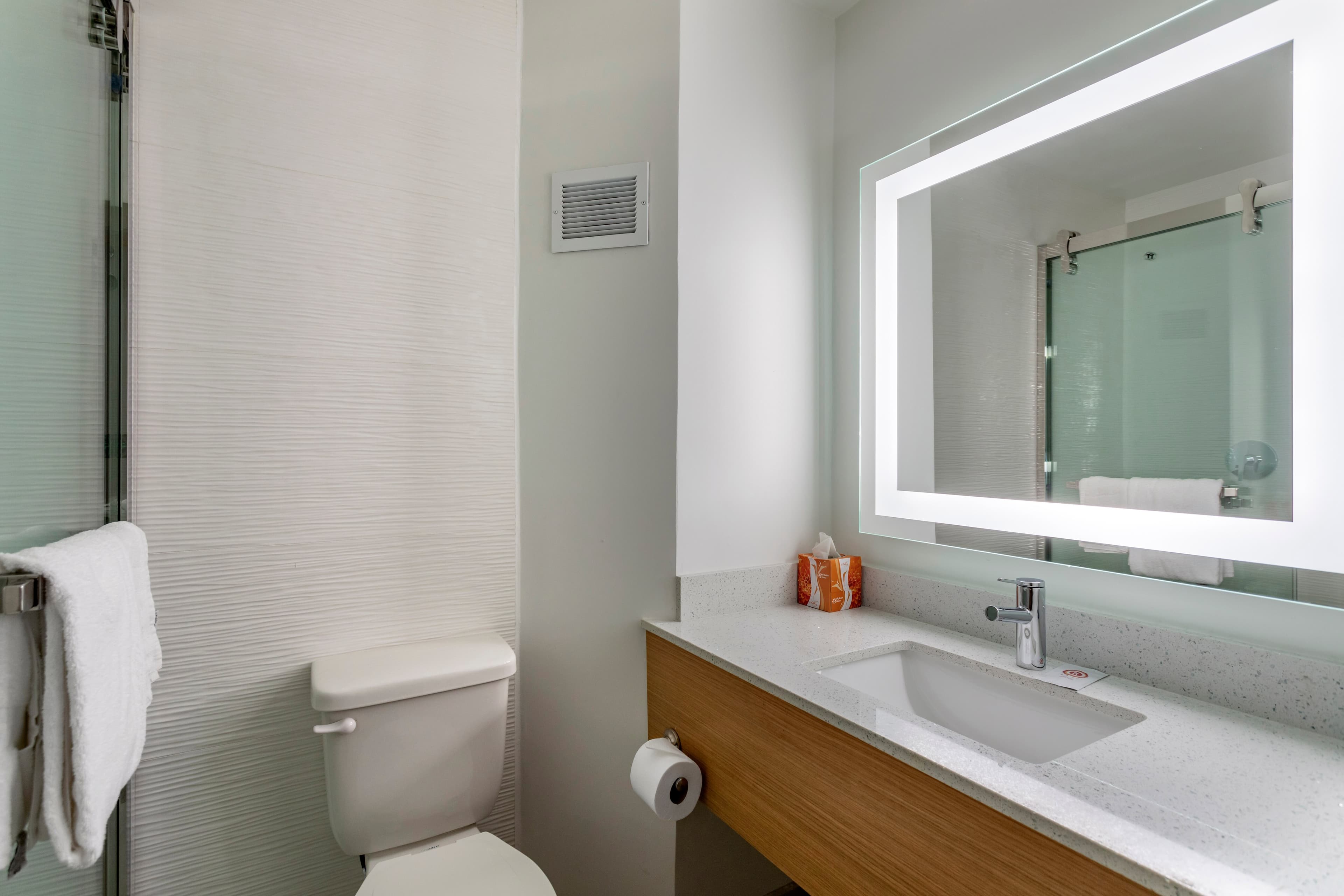 Comfort Inn & Suites Nashville Downtown - Stadium — 27