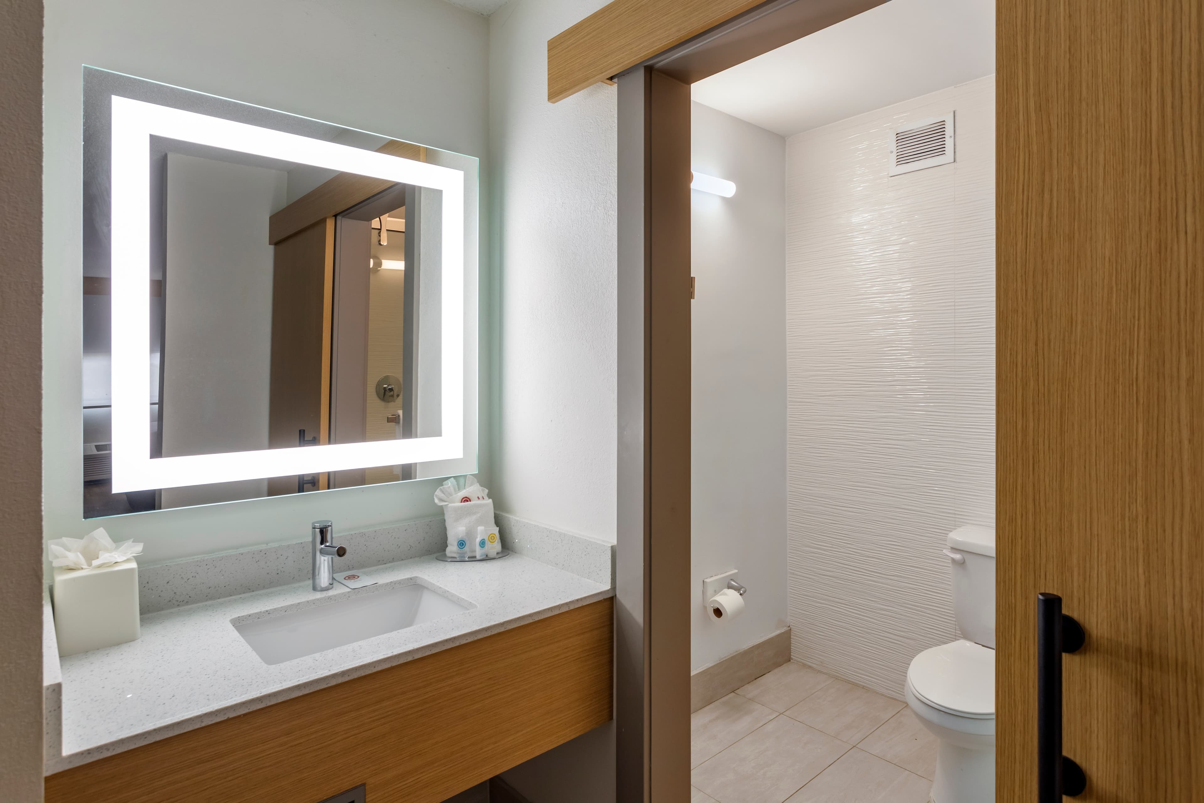 Comfort Inn & Suites Nashville Downtown - Stadium — 31