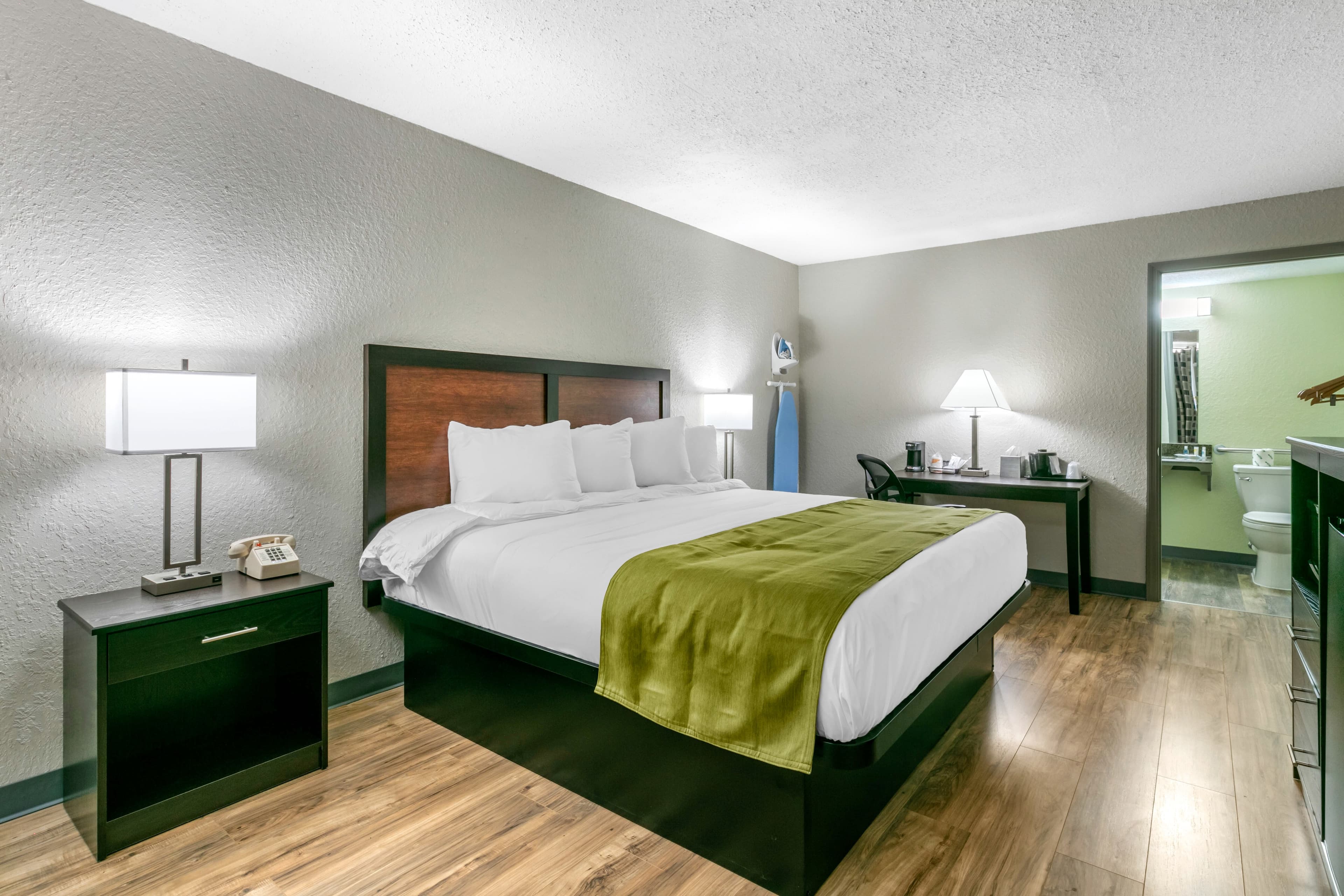 Rodeway Inn Kingston Springs - Image 3