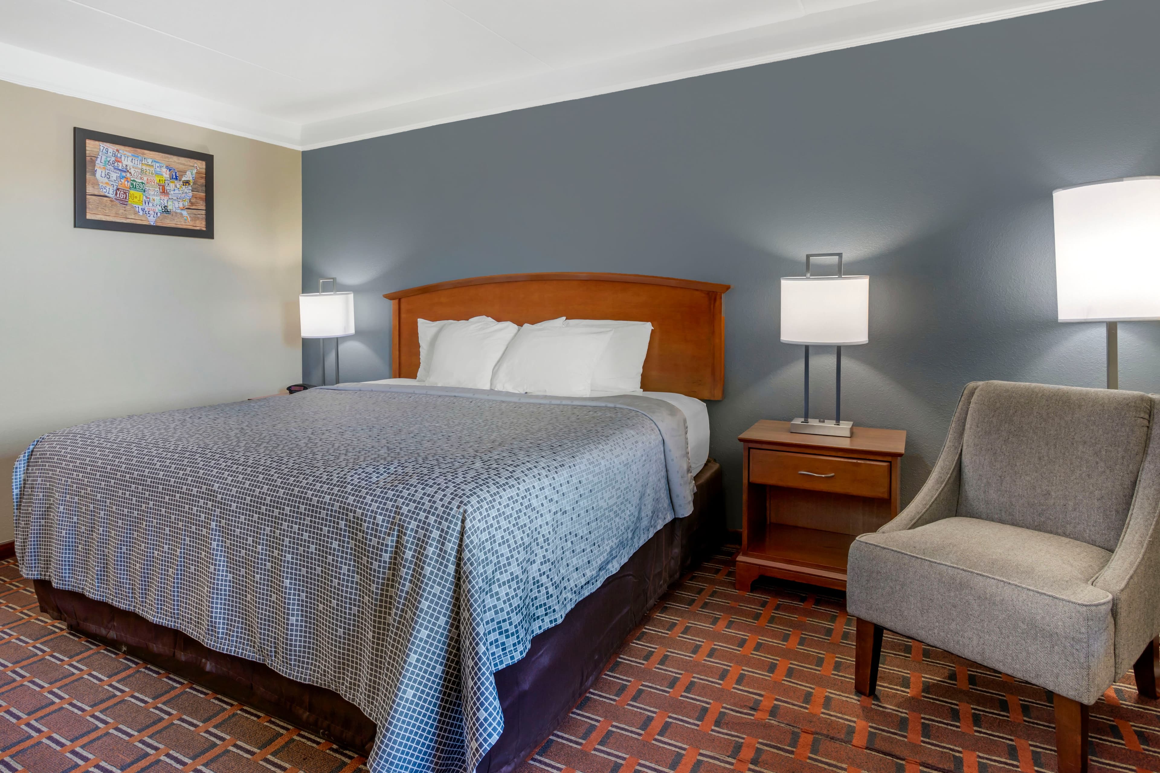 Econo Lodge Knoxville North - Image 3