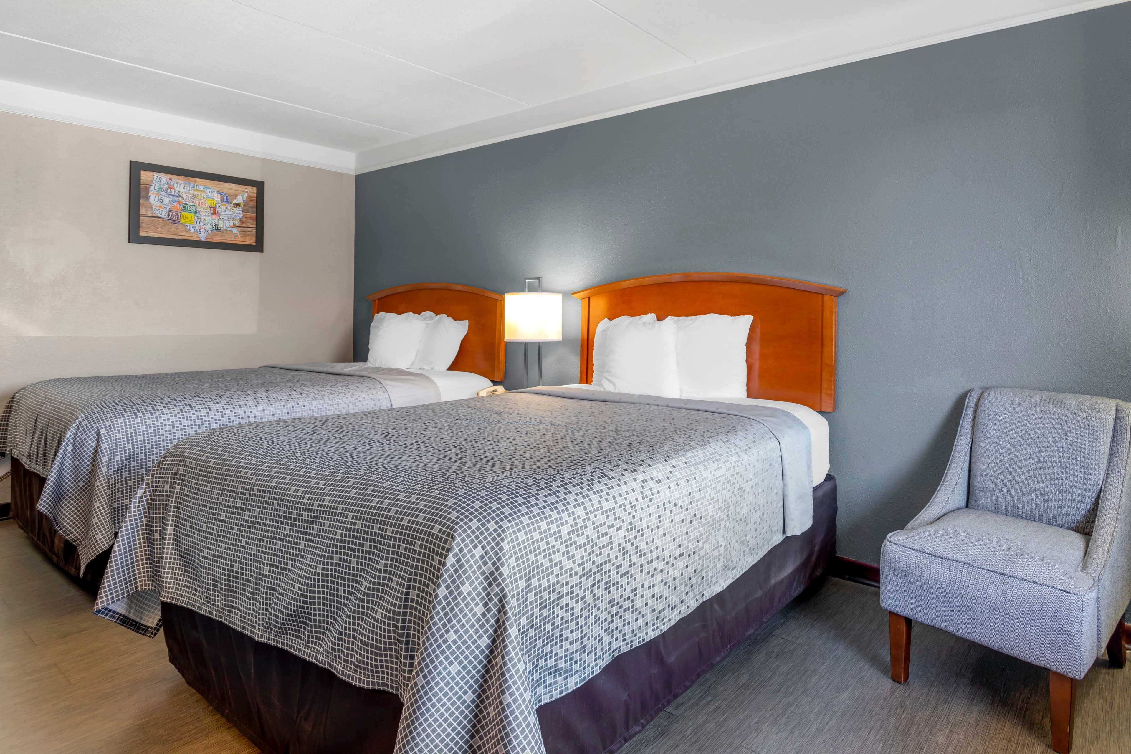 Econo Lodge Knoxville North — 24