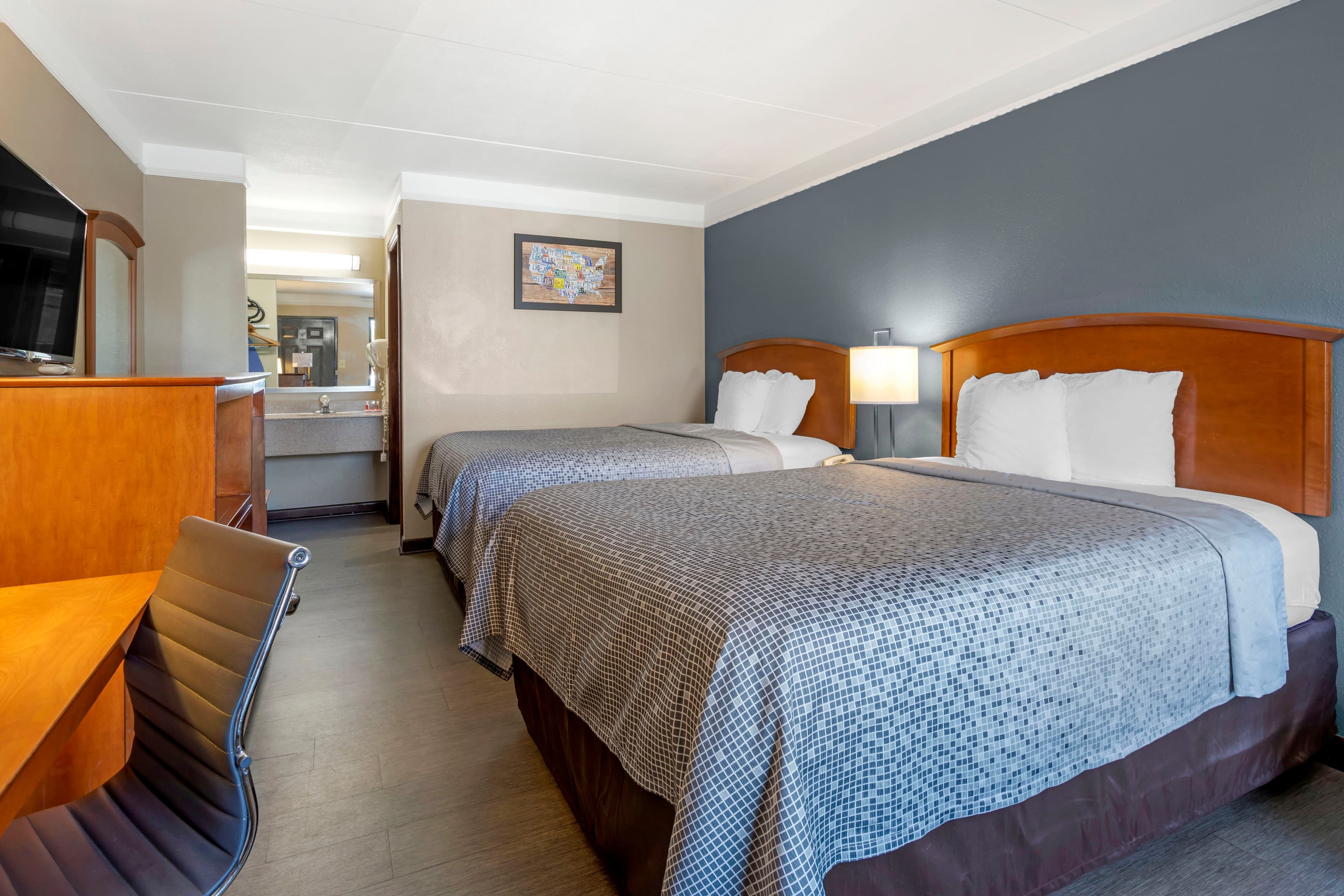 Econo Lodge Knoxville North — 25