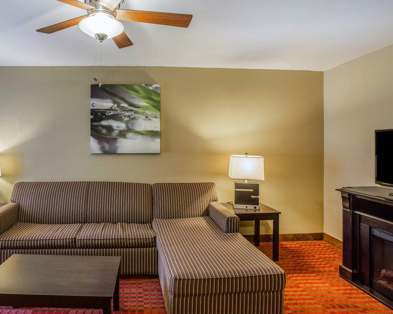 Quality Suites Nashville Airport — 20