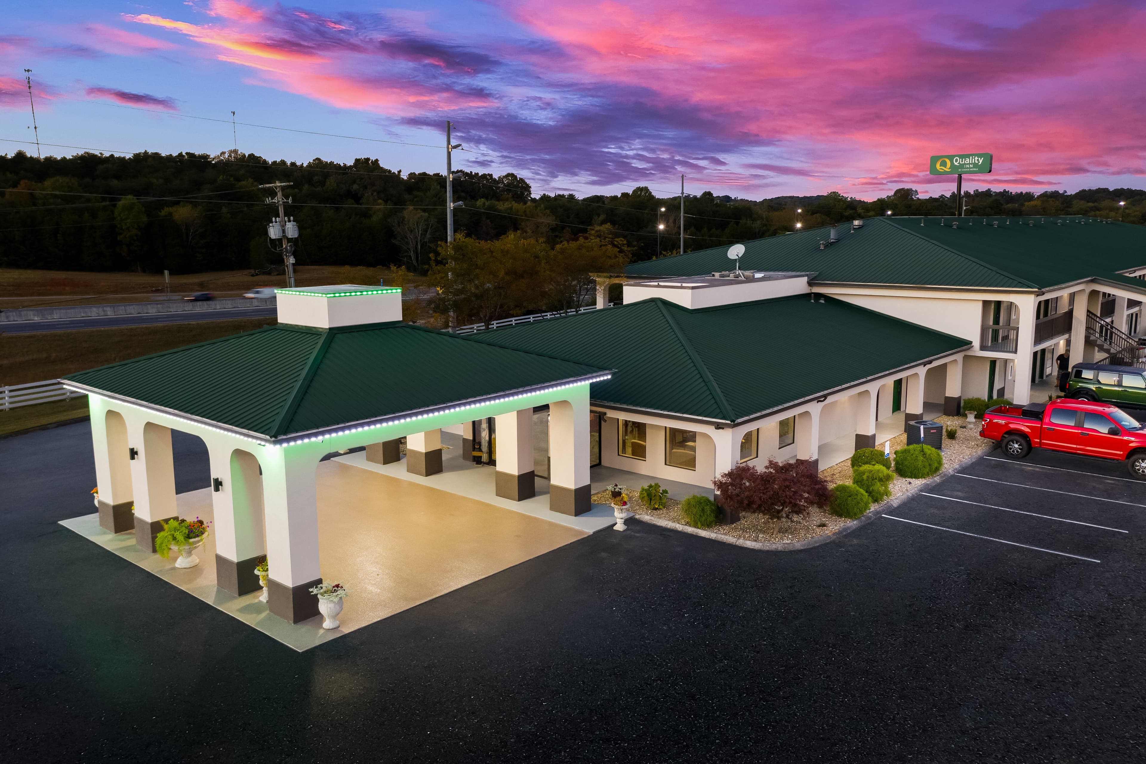 Quality Inn Dandridge - Image 1
