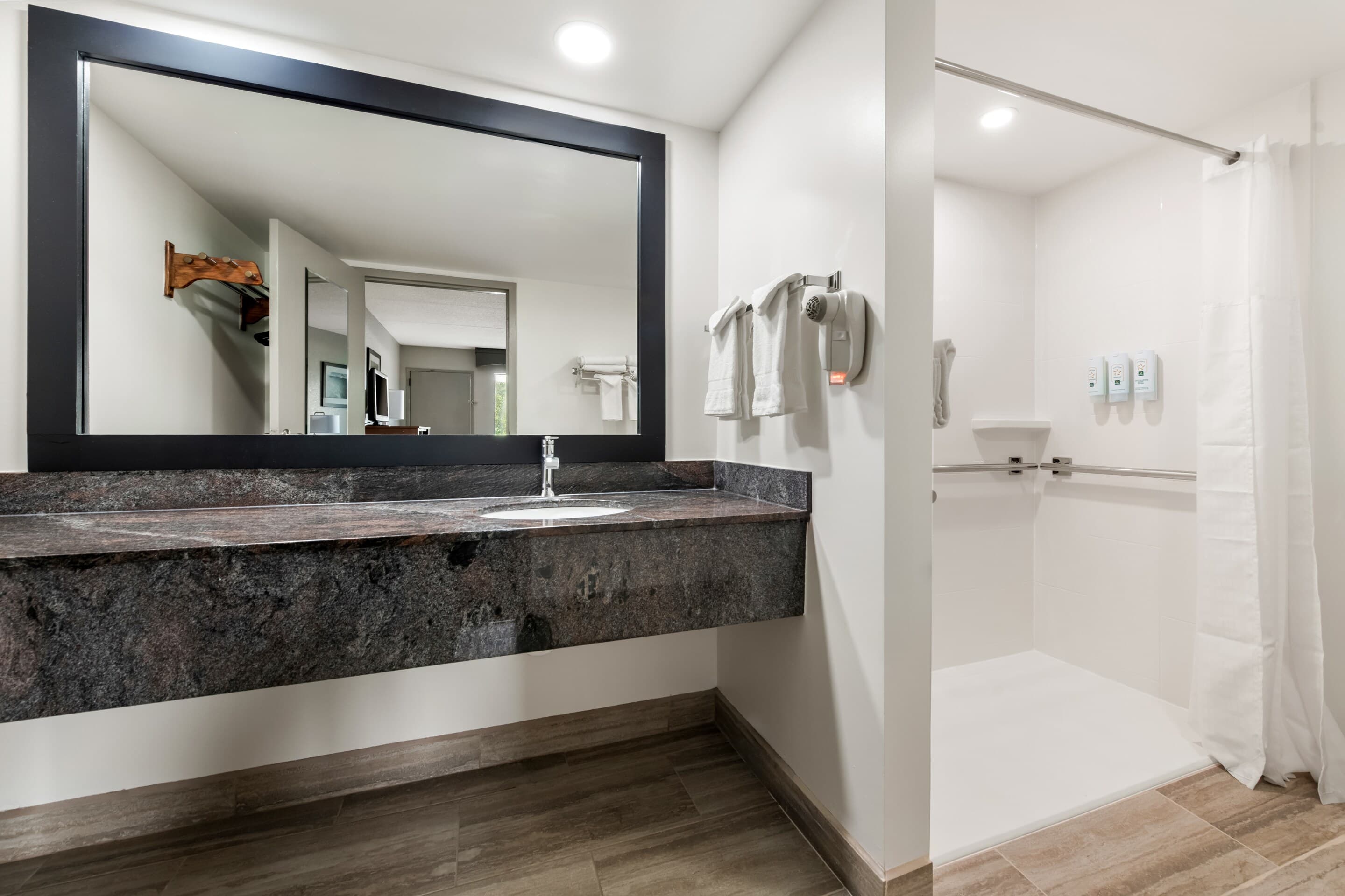 Quality Inn Dandridge — 10