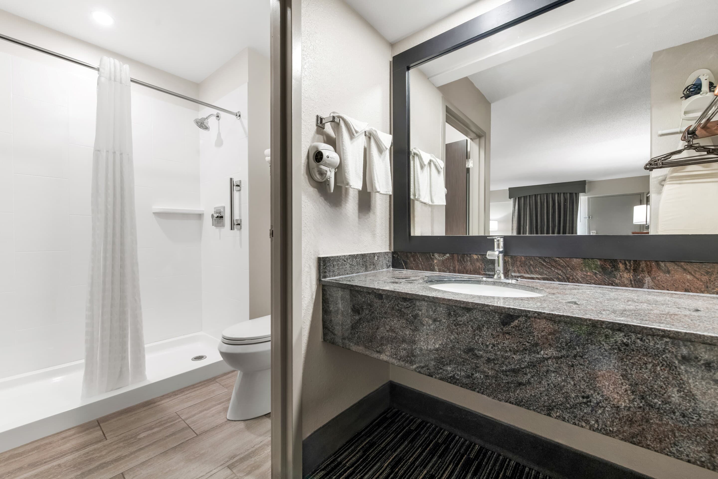 Quality Inn Dandridge — 23
