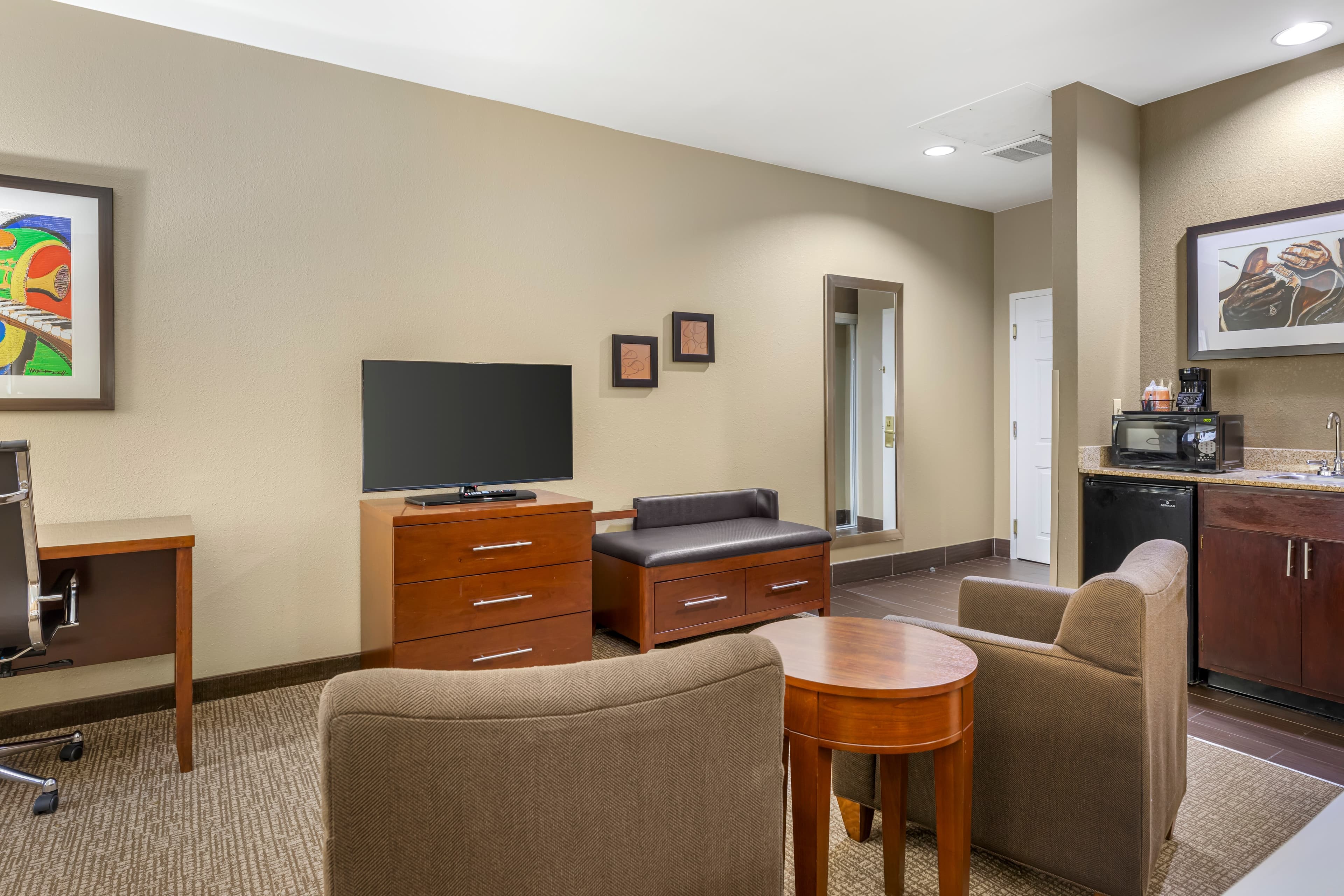 Comfort Inn Memphis Downtown - Image 3