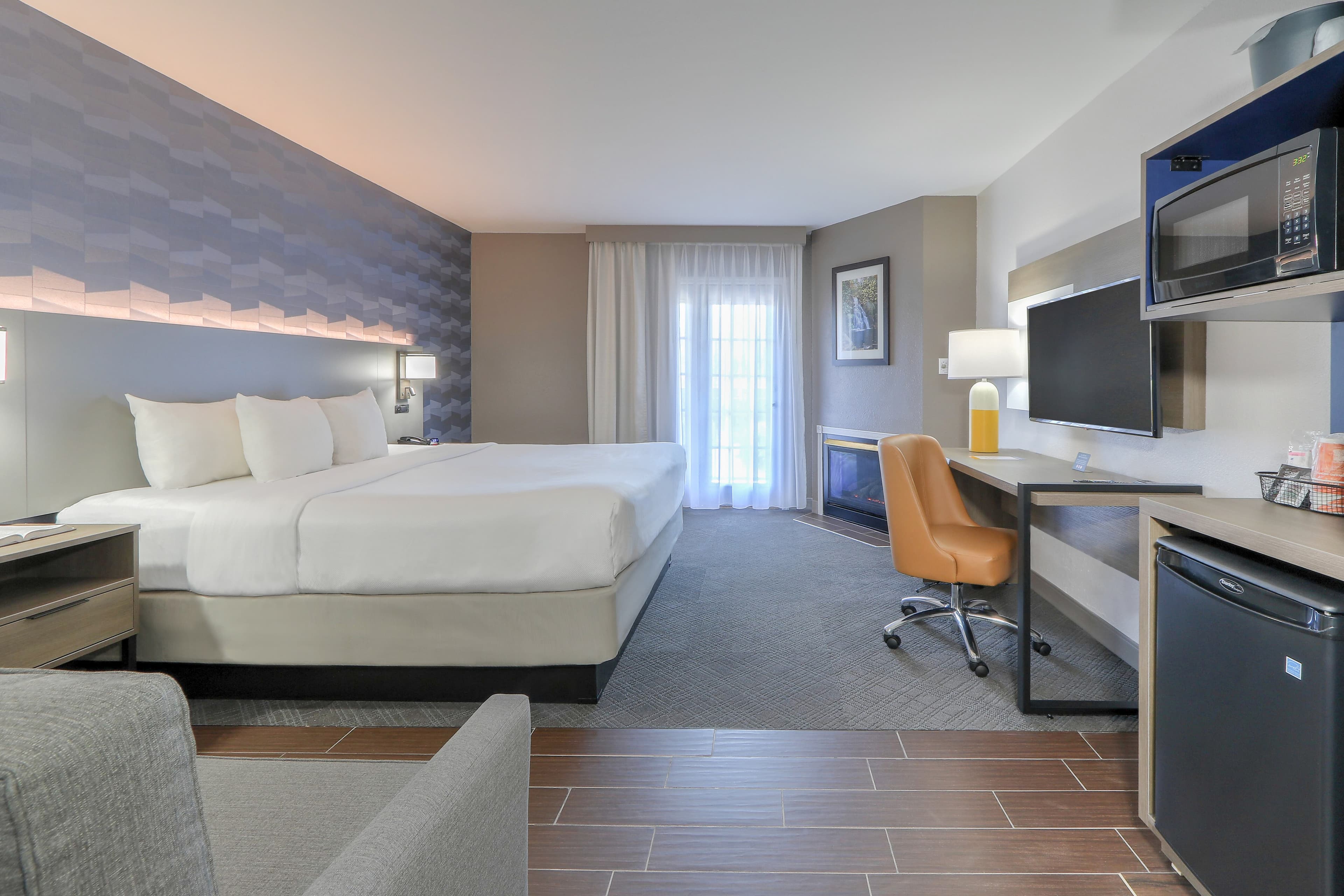 Comfort Inn & Suites at Dollywood Lane - Image 2