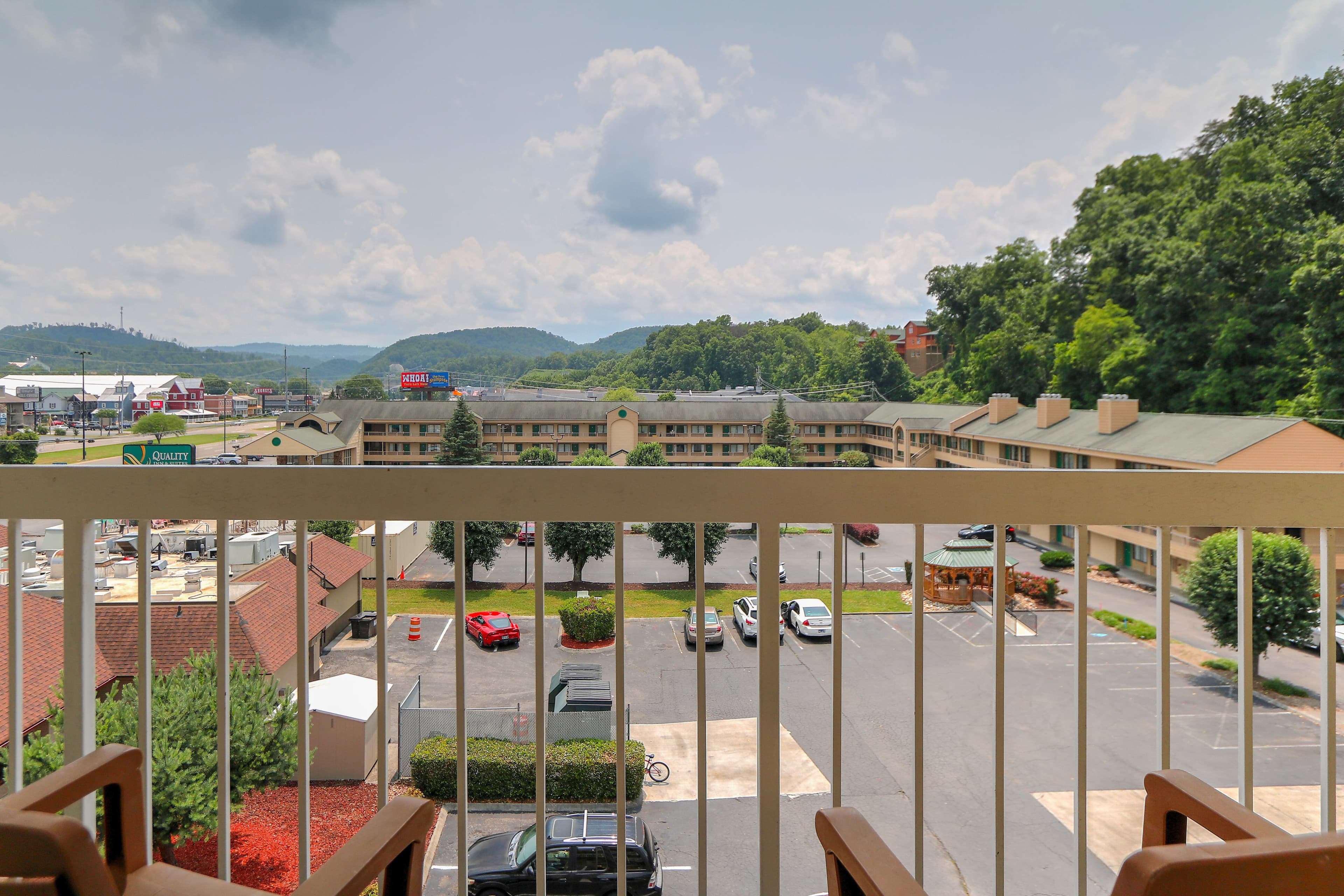 Comfort Inn & Suites at Dollywood Lane — 15