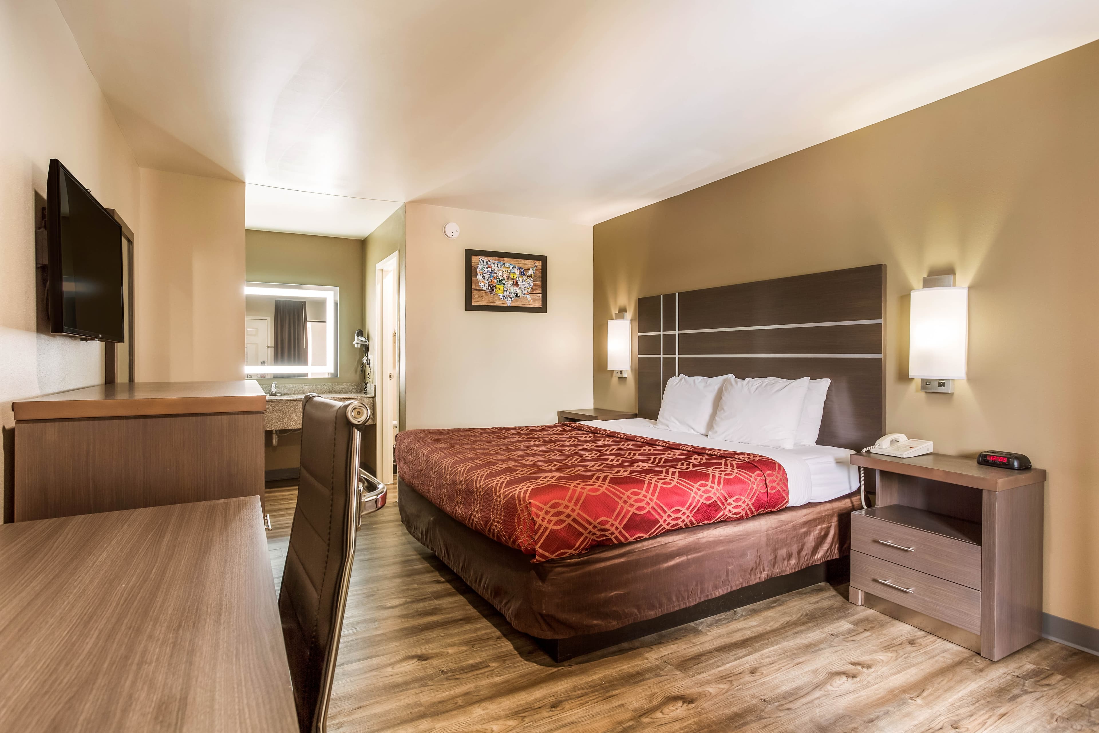 Econo Lodge Inn & Suites Murfreesboro Shopping District — 8