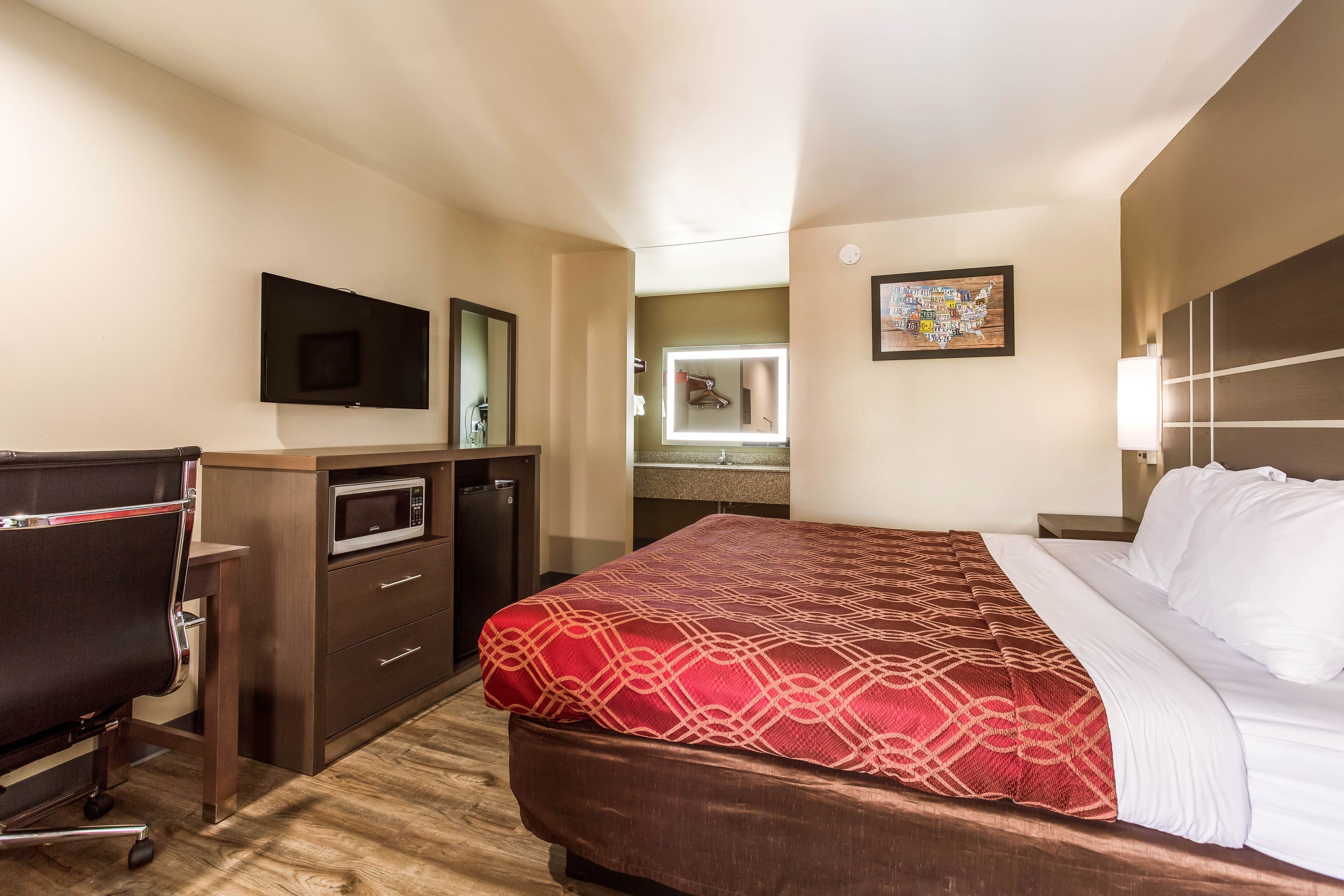 Econo Lodge Inn & Suites Murfreesboro Shopping District — 9