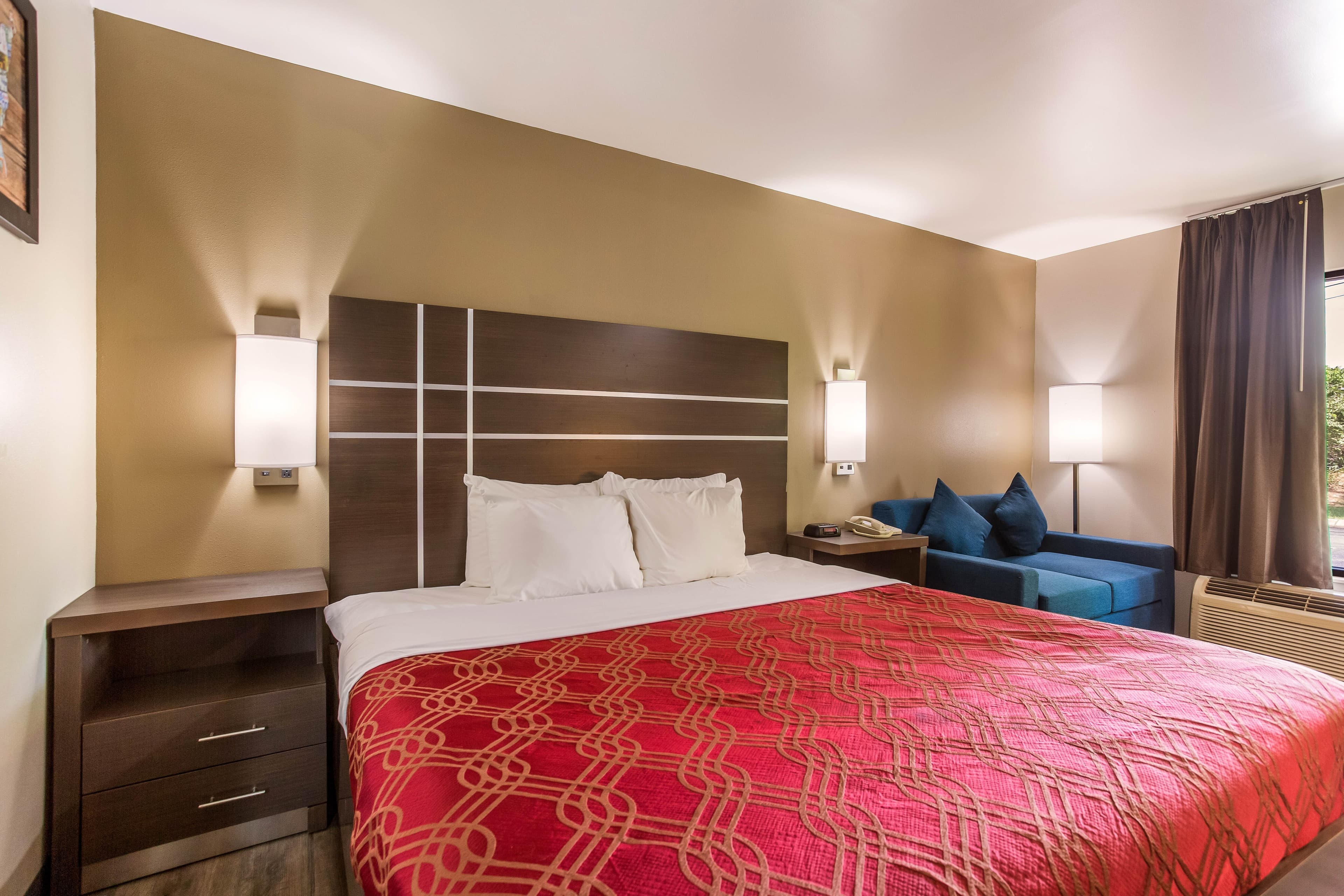 Econo Lodge Inn & Suites Murfreesboro Shopping District — 44