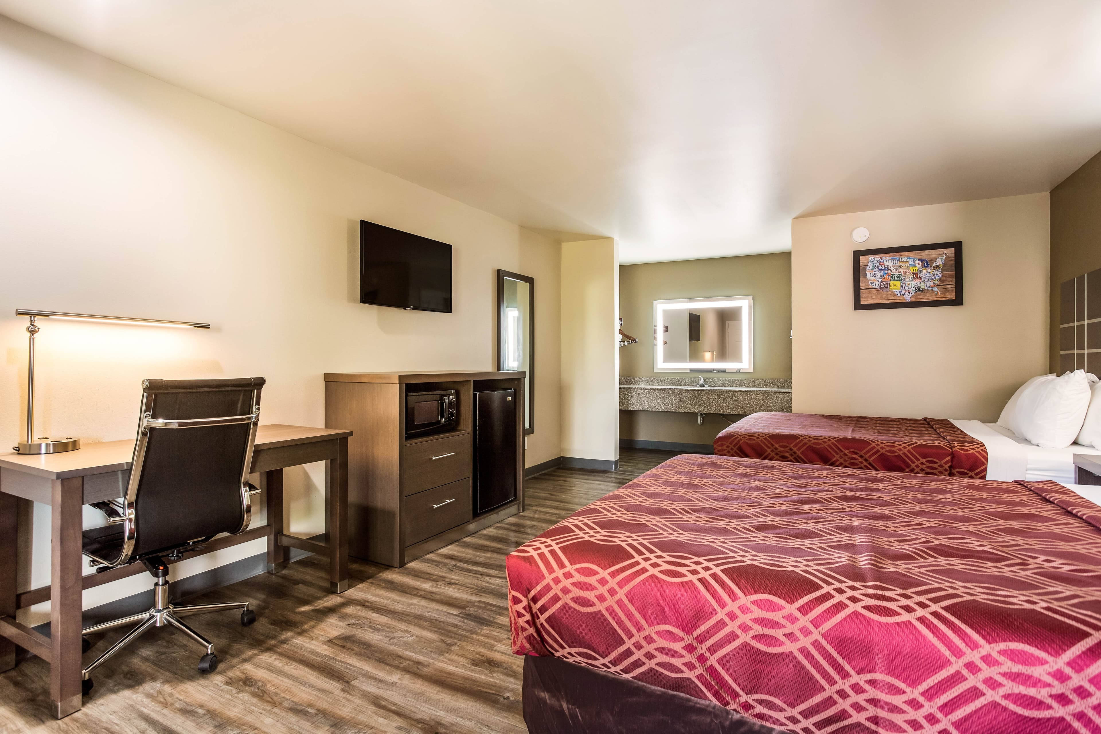 Econo Lodge Inn & Suites Murfreesboro Shopping District — 33