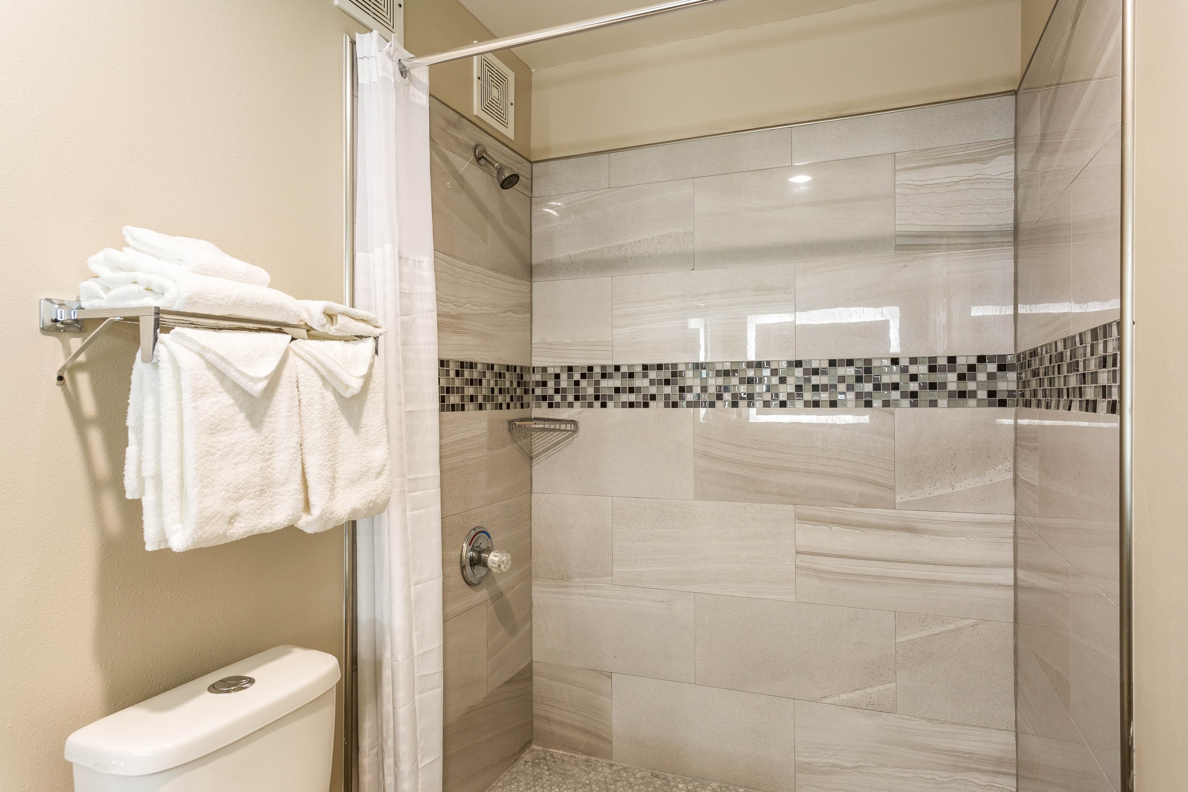 Econo Lodge Inn & Suites Murfreesboro Shopping District — 20