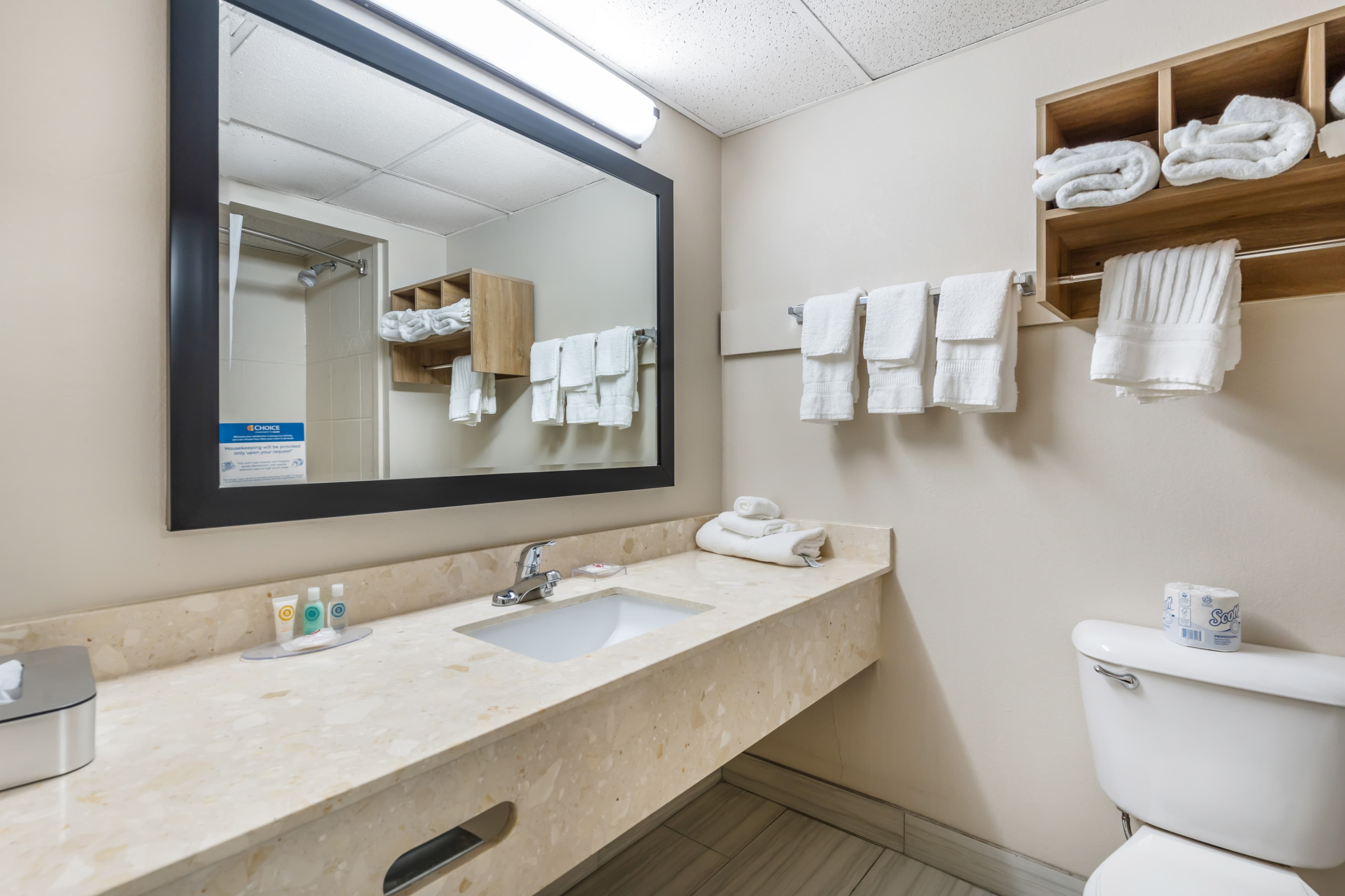 Comfort Inn & Suites Chattanooga-East Ridge — 13