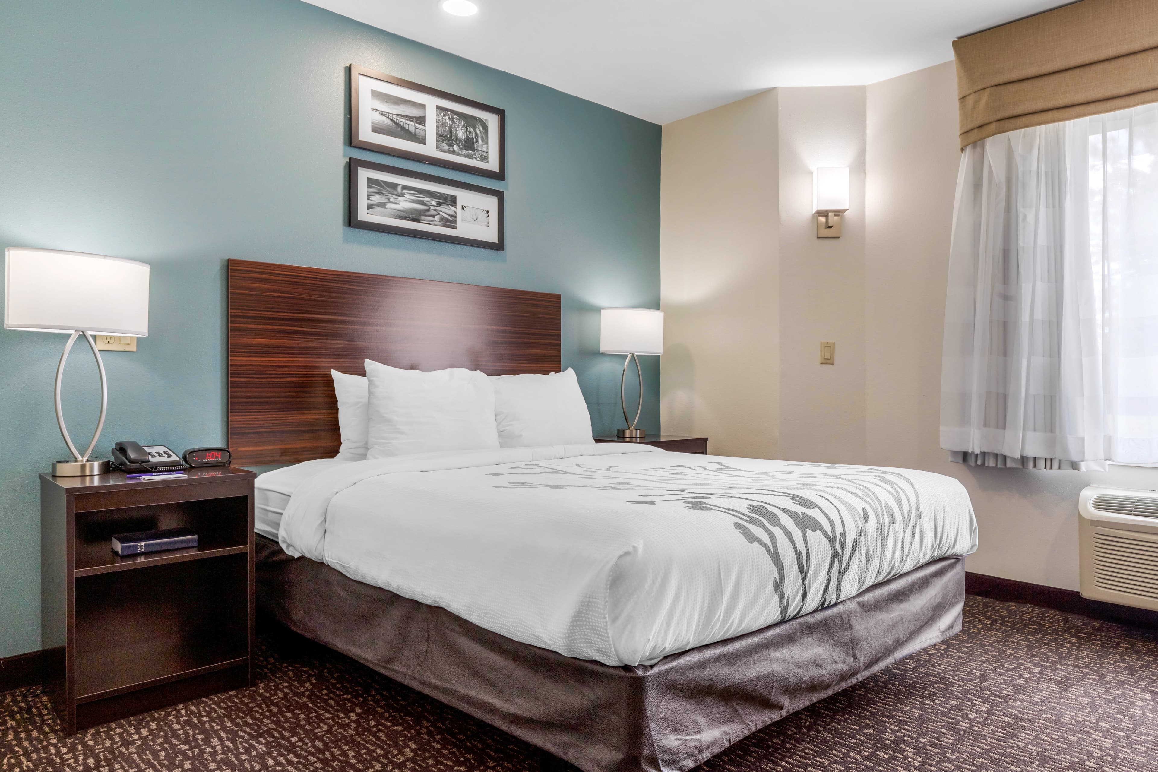 Sleep Inn & Suites Johnson City — 7