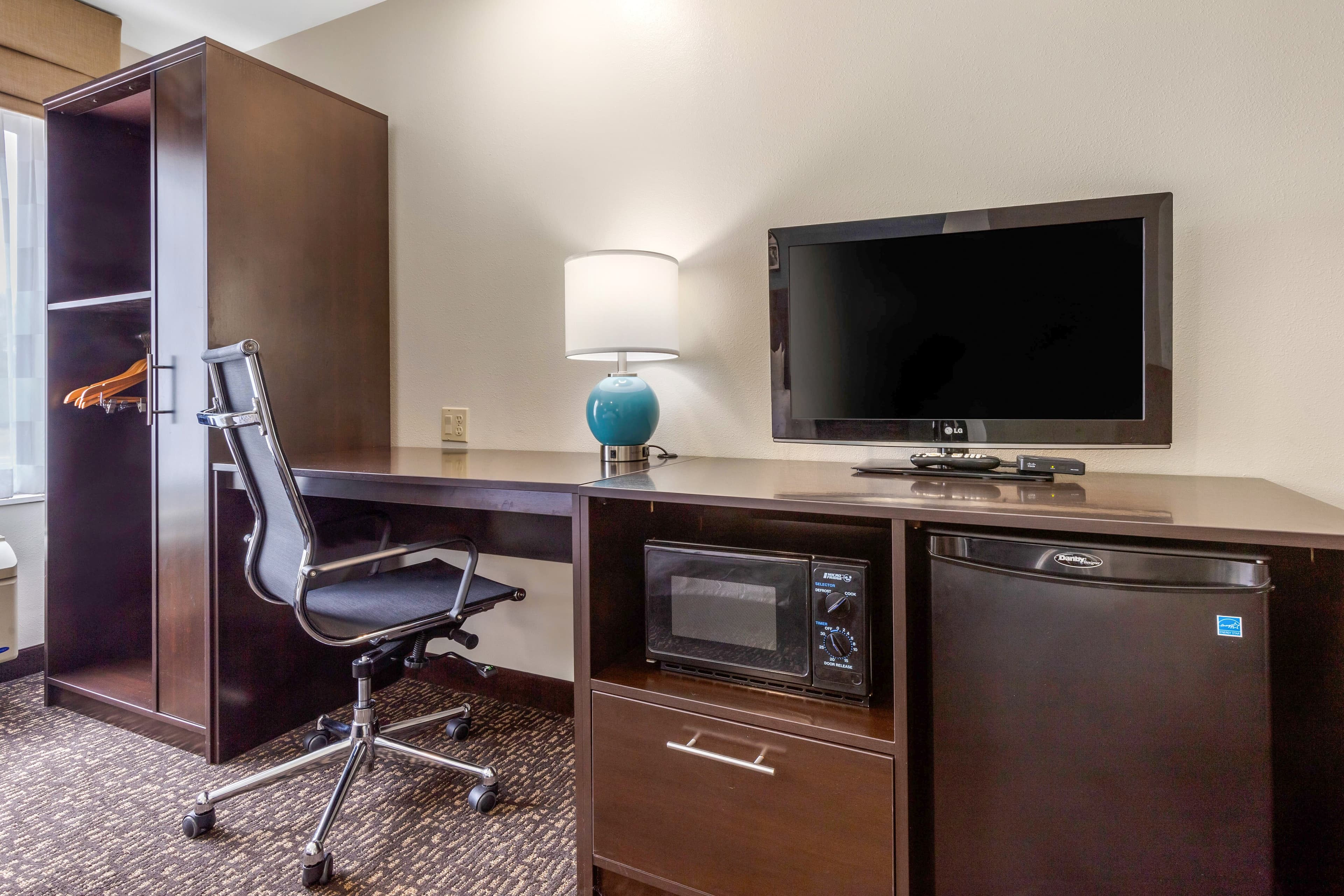 Sleep Inn & Suites Johnson City — 8