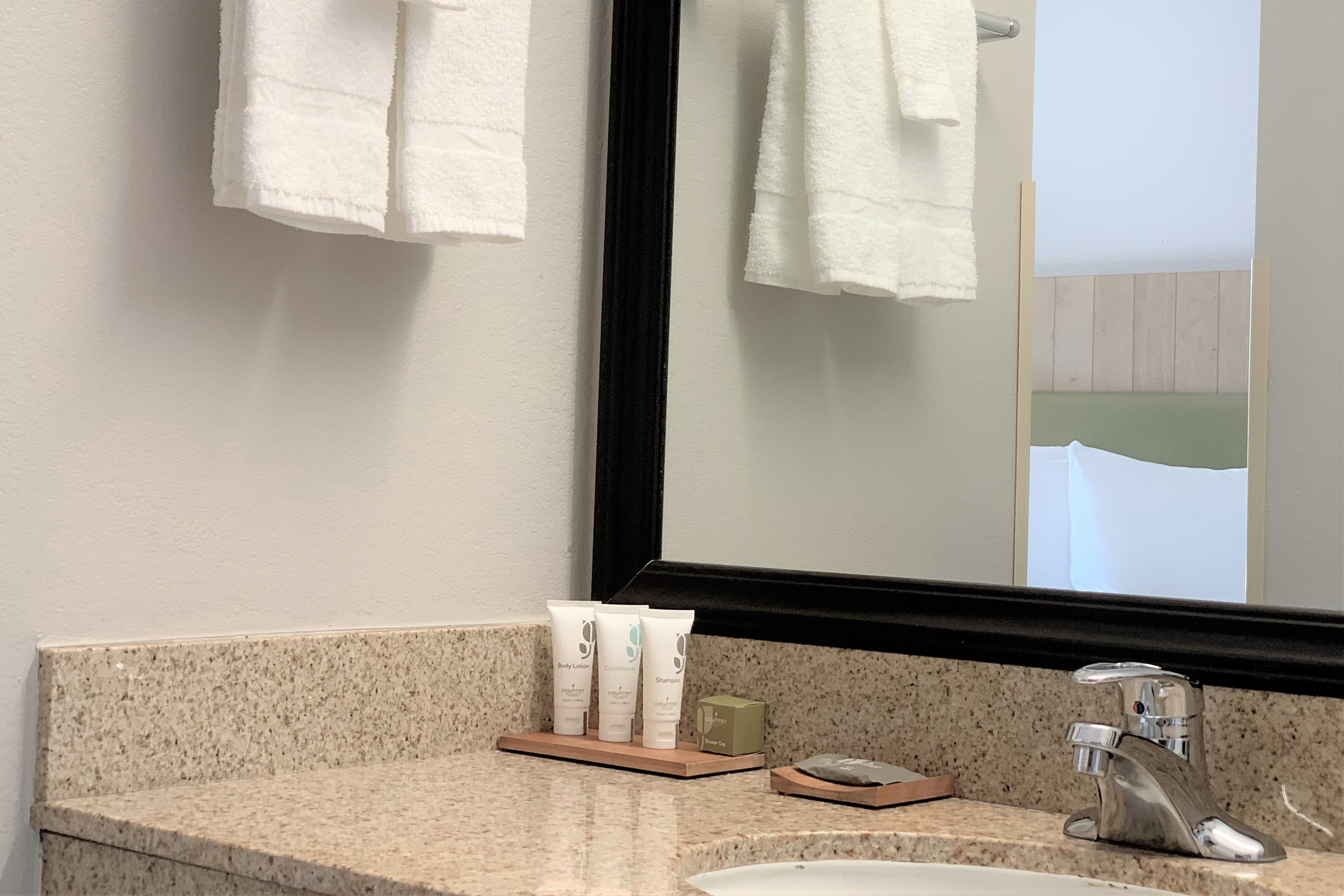 Country Inn & Suites by Radisson, Clarksville, TN - Image 3