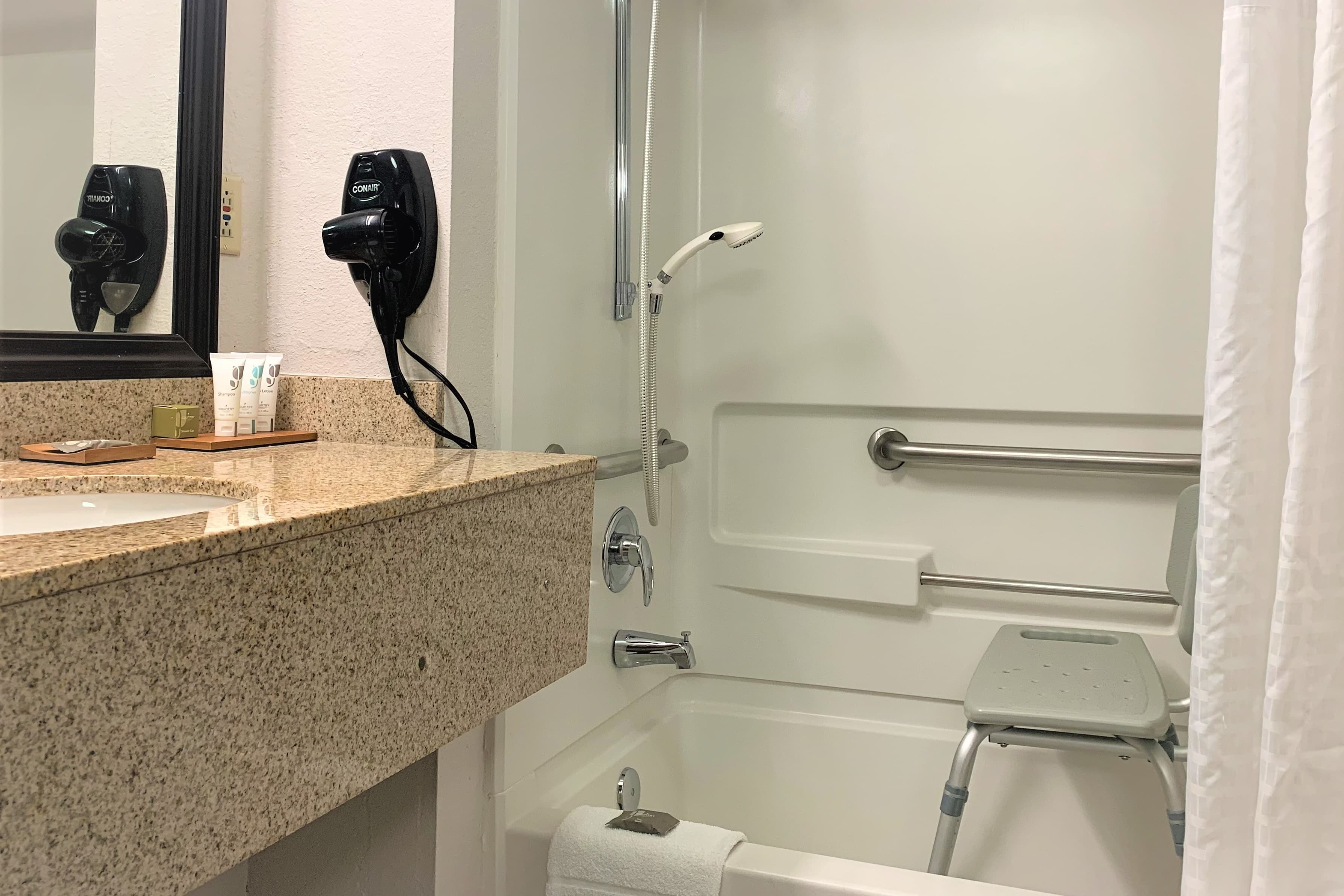 Country Inn & Suites by Radisson, Clarksville, TN — 6