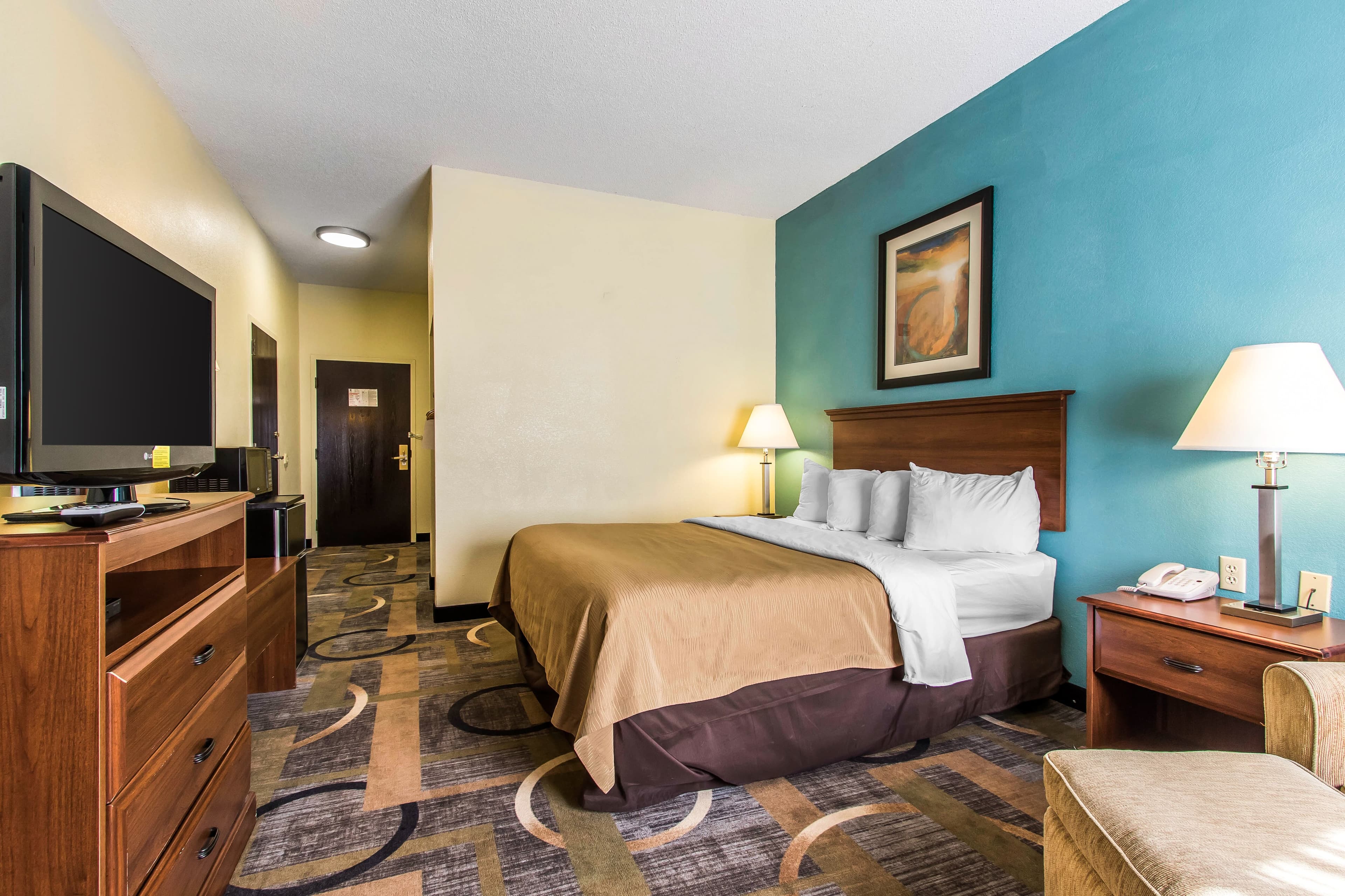Quality Inn & Suites Memphis East - Image 3