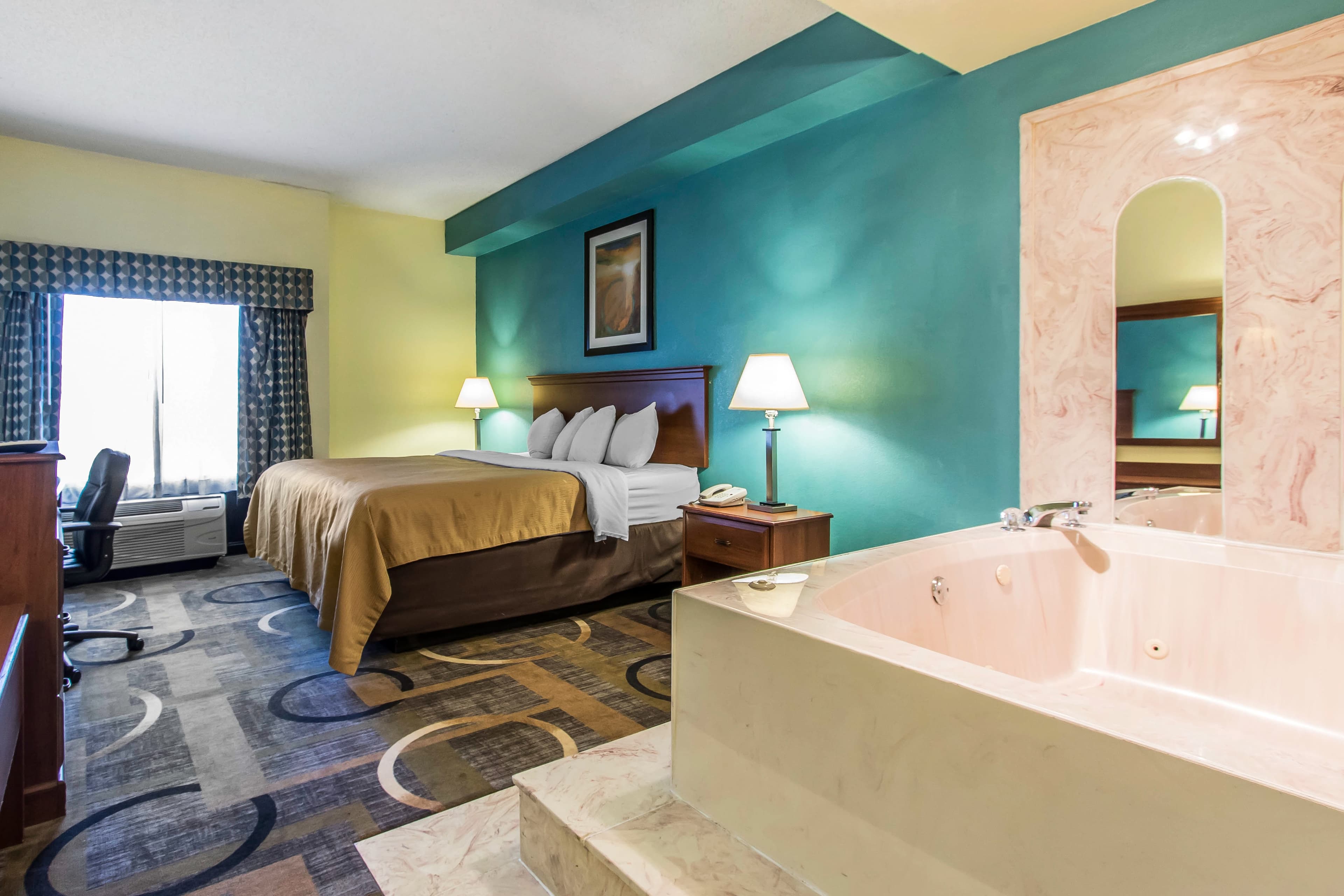 Quality Inn & Suites Memphis East — 10