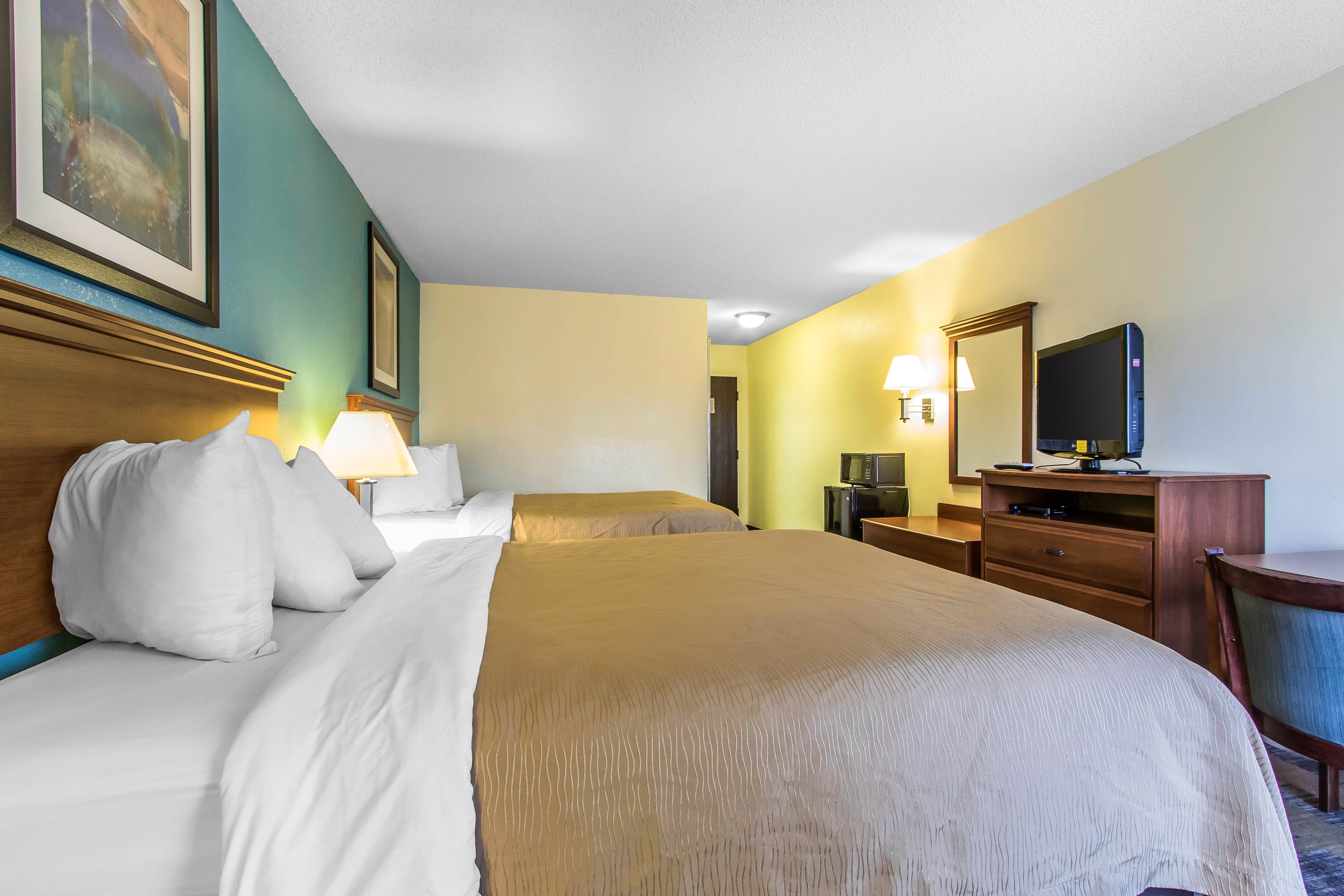 Quality Inn & Suites Memphis East — 16