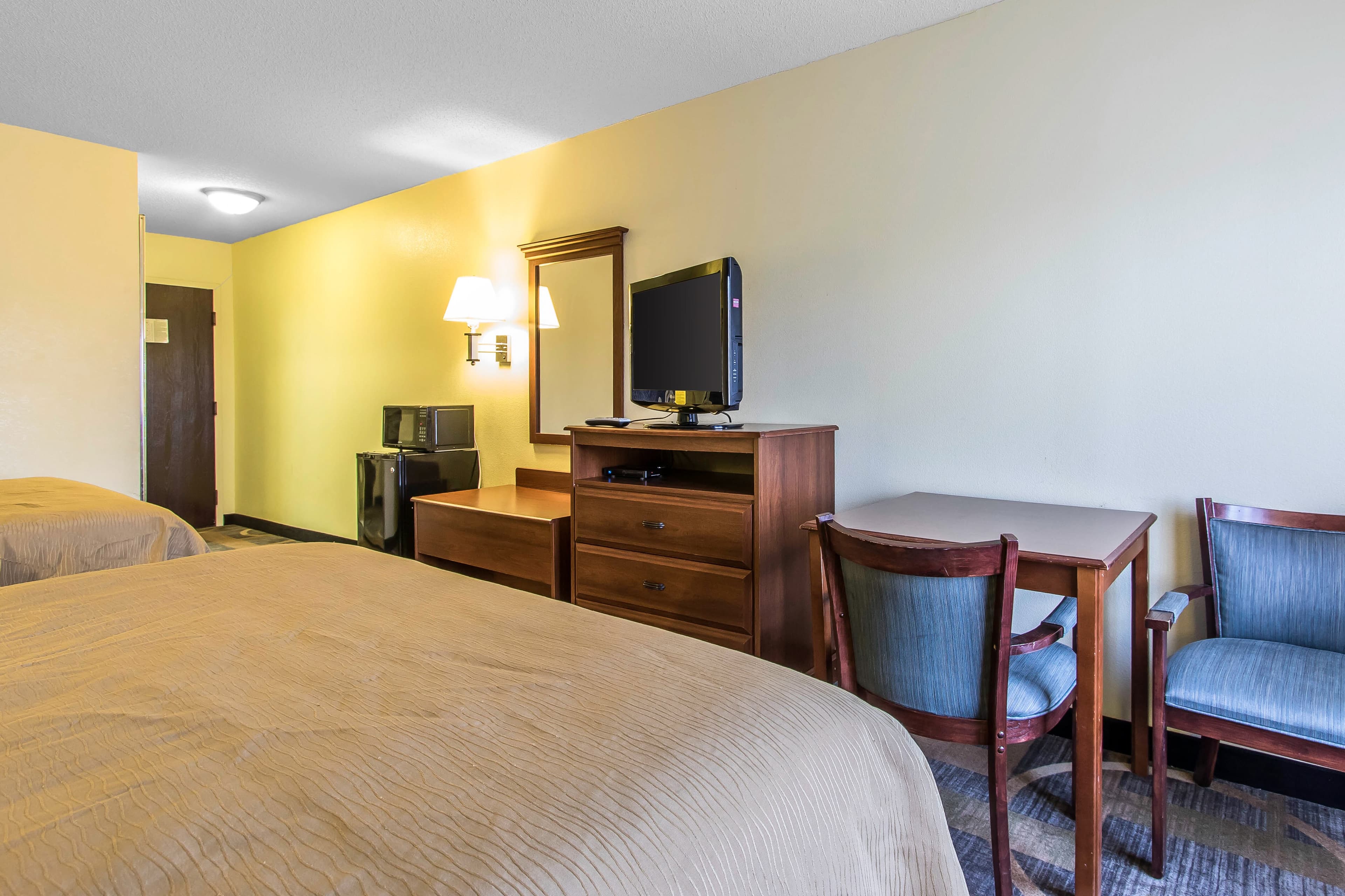 Quality Inn & Suites Memphis East — 17