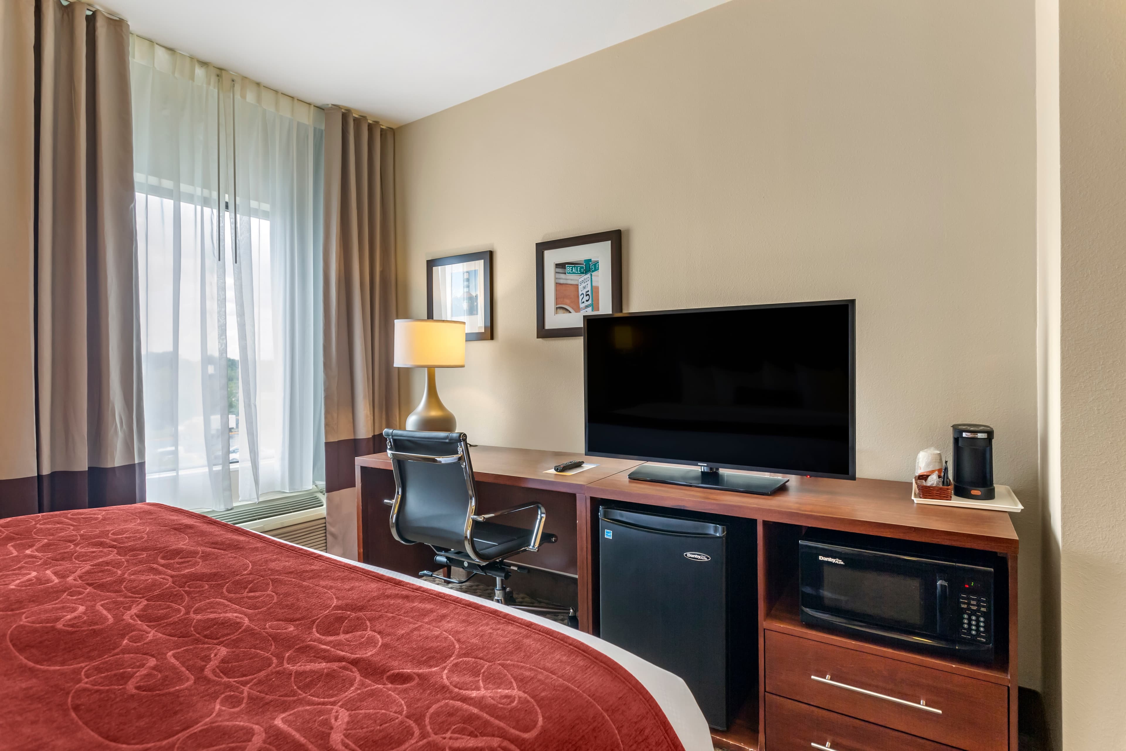 Comfort Suites Cordova — 3