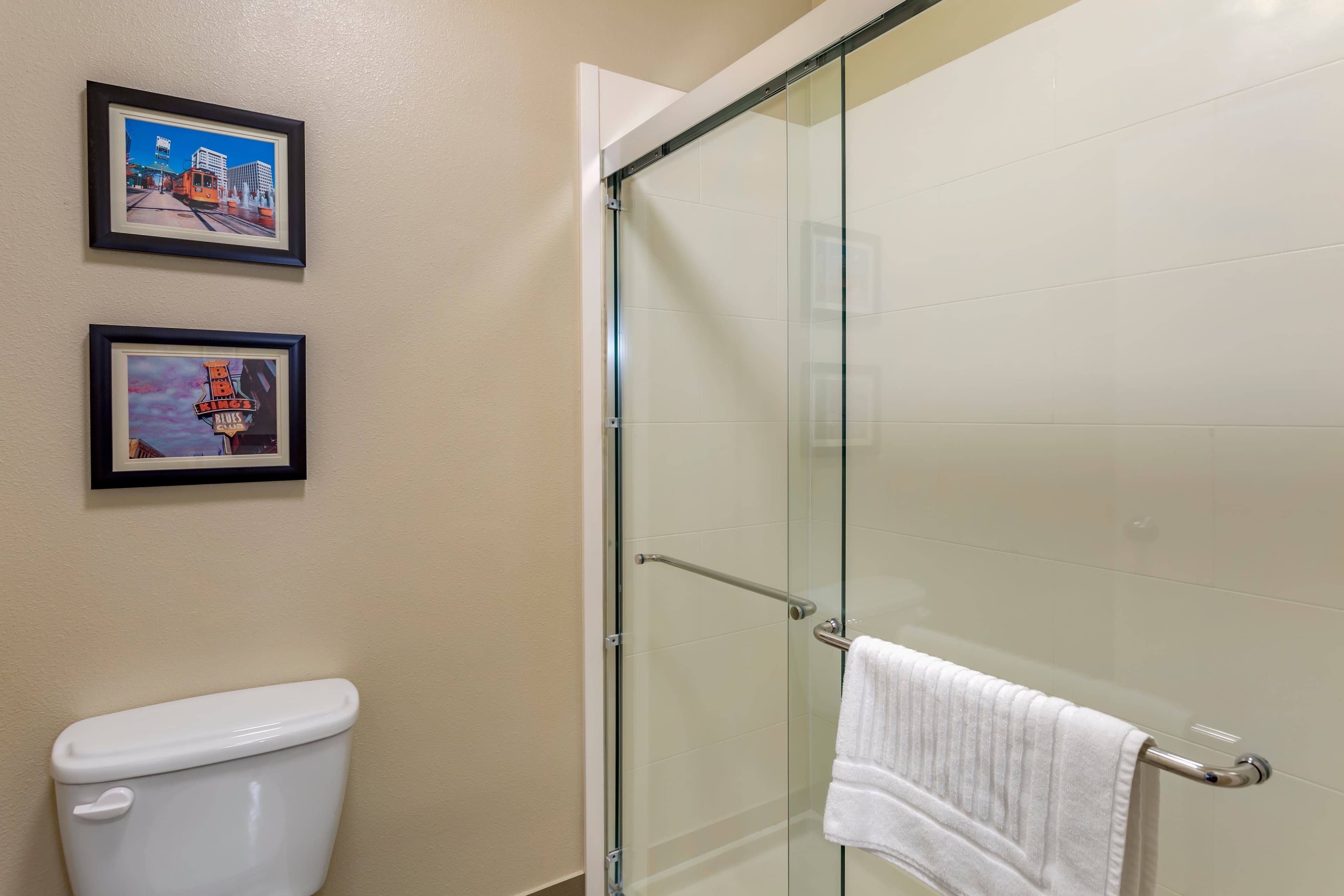 Comfort Suites Cordova — 29