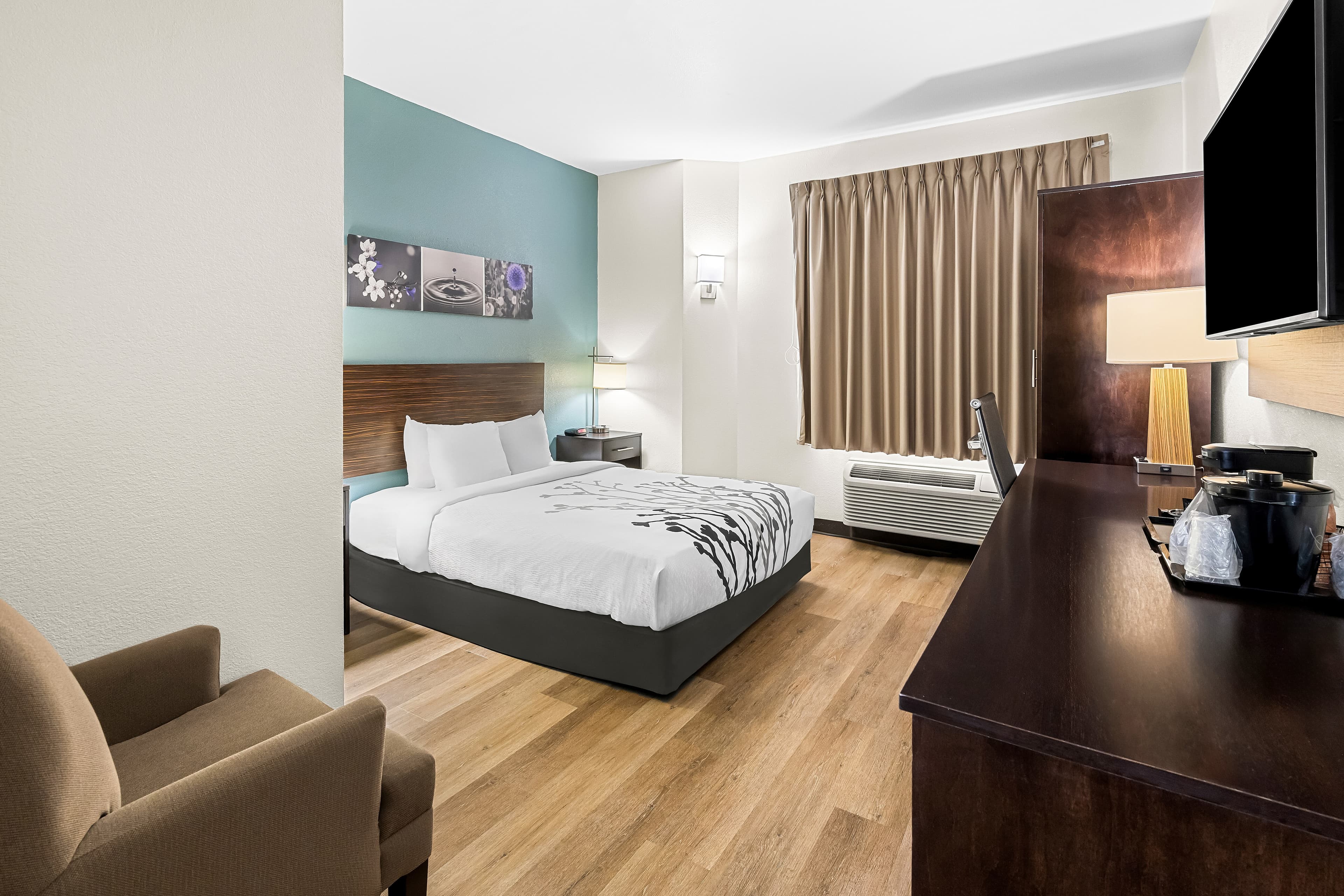 Sleep Inn & Suites Kingsport TriCities Airport - Image 2