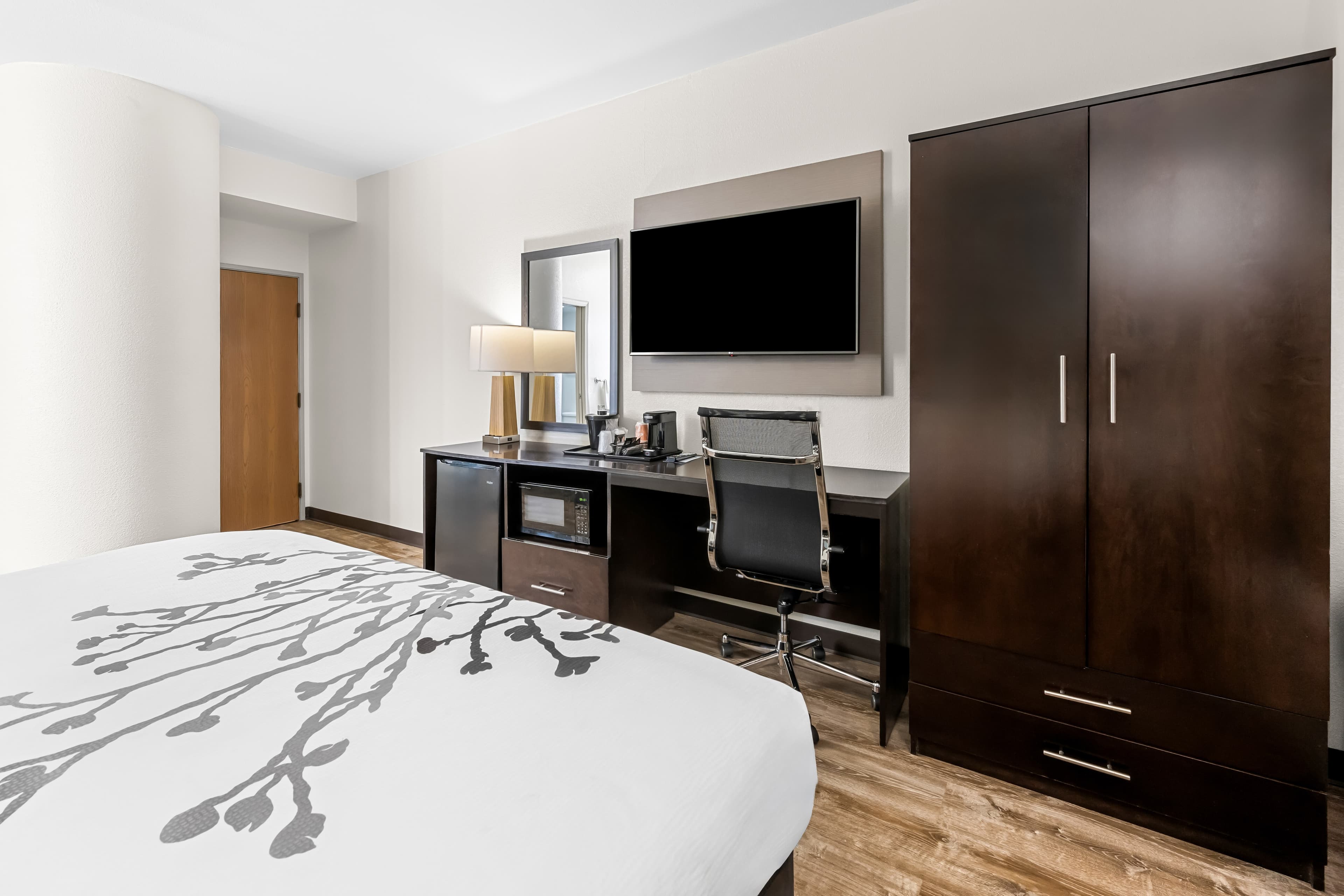 Sleep Inn & Suites Kingsport TriCities Airport — 17