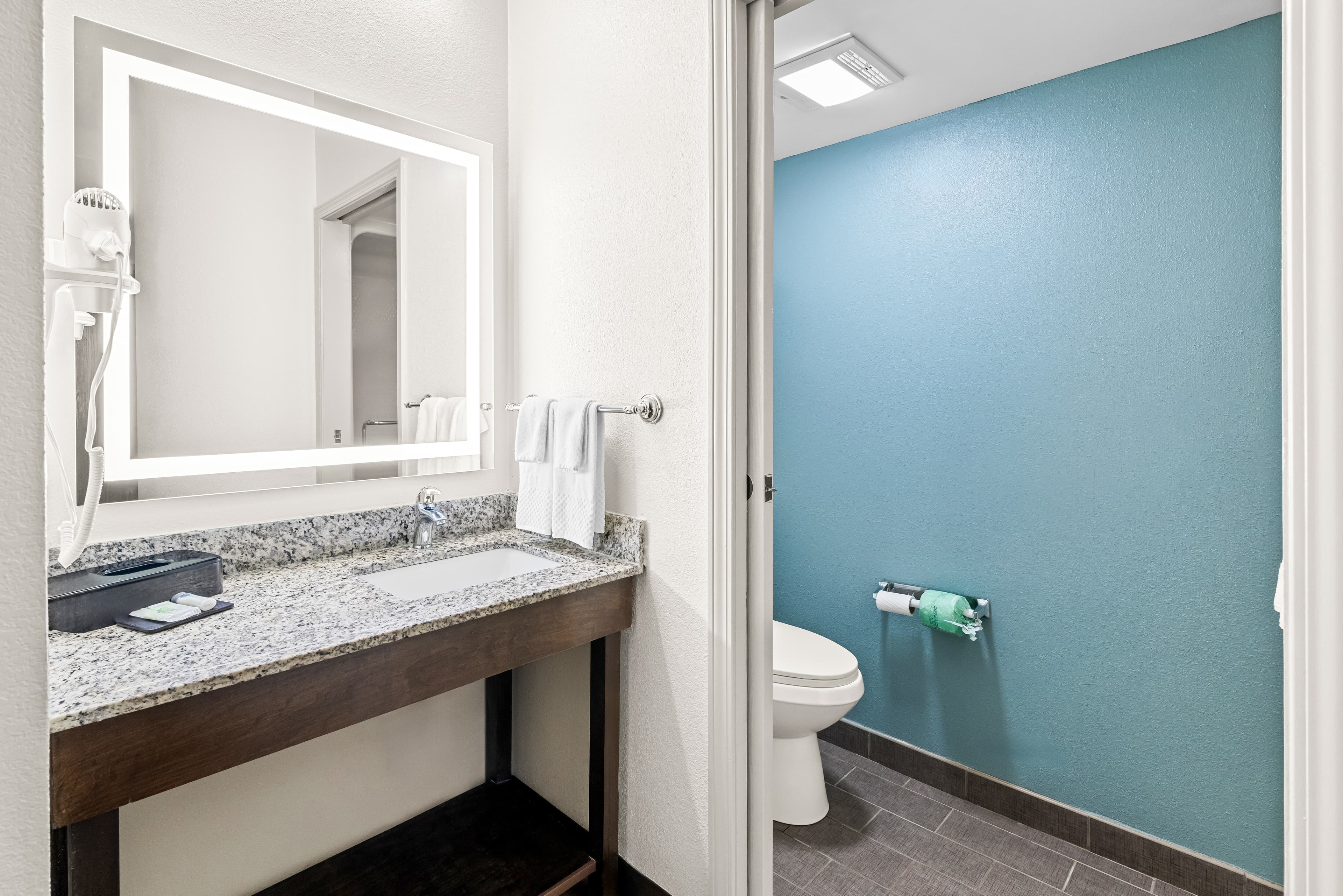Sleep Inn & Suites Kingsport TriCities Airport — 6