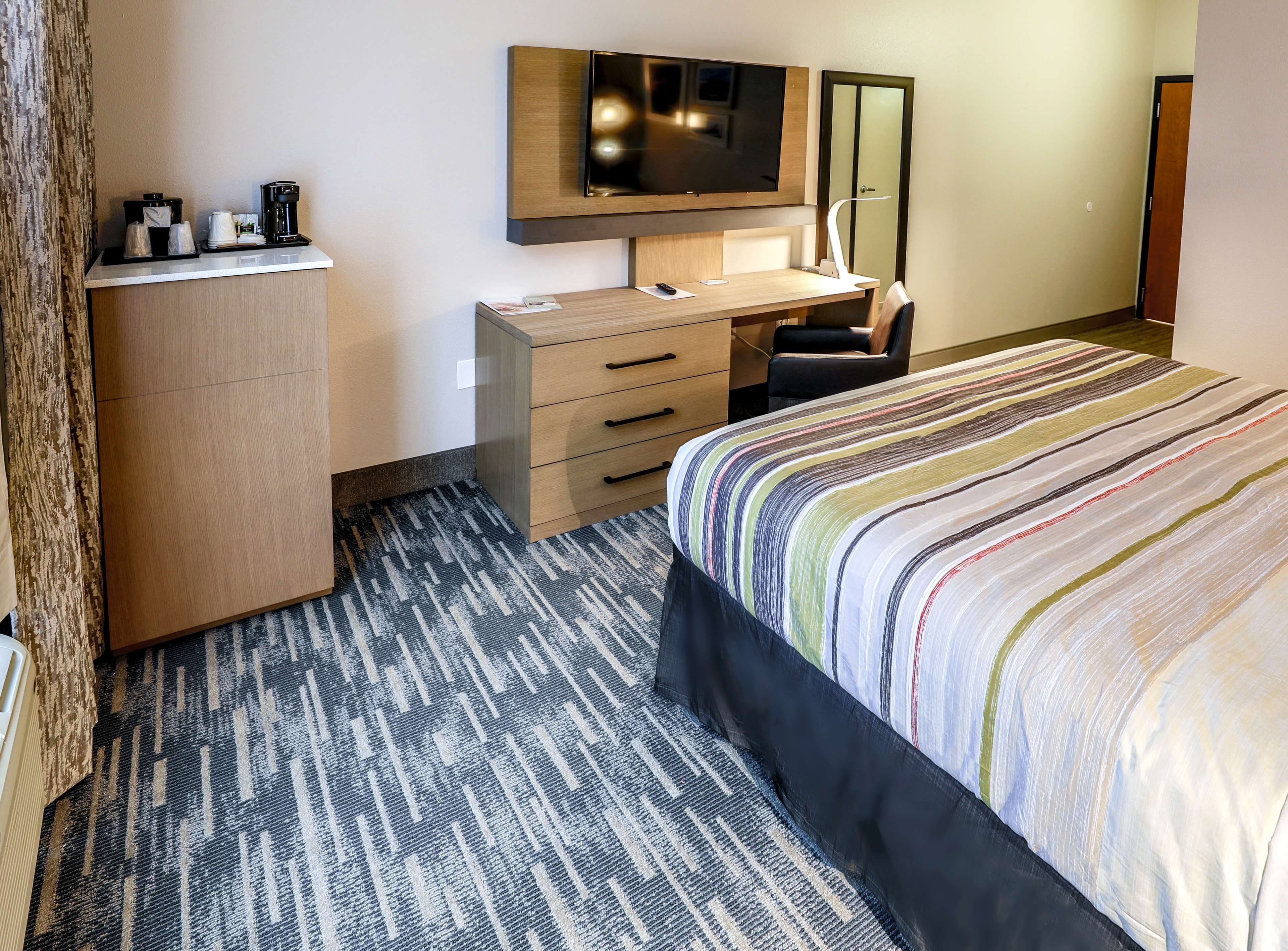 Country Inn & Suites by Radisson Nashville Airport TN — 7