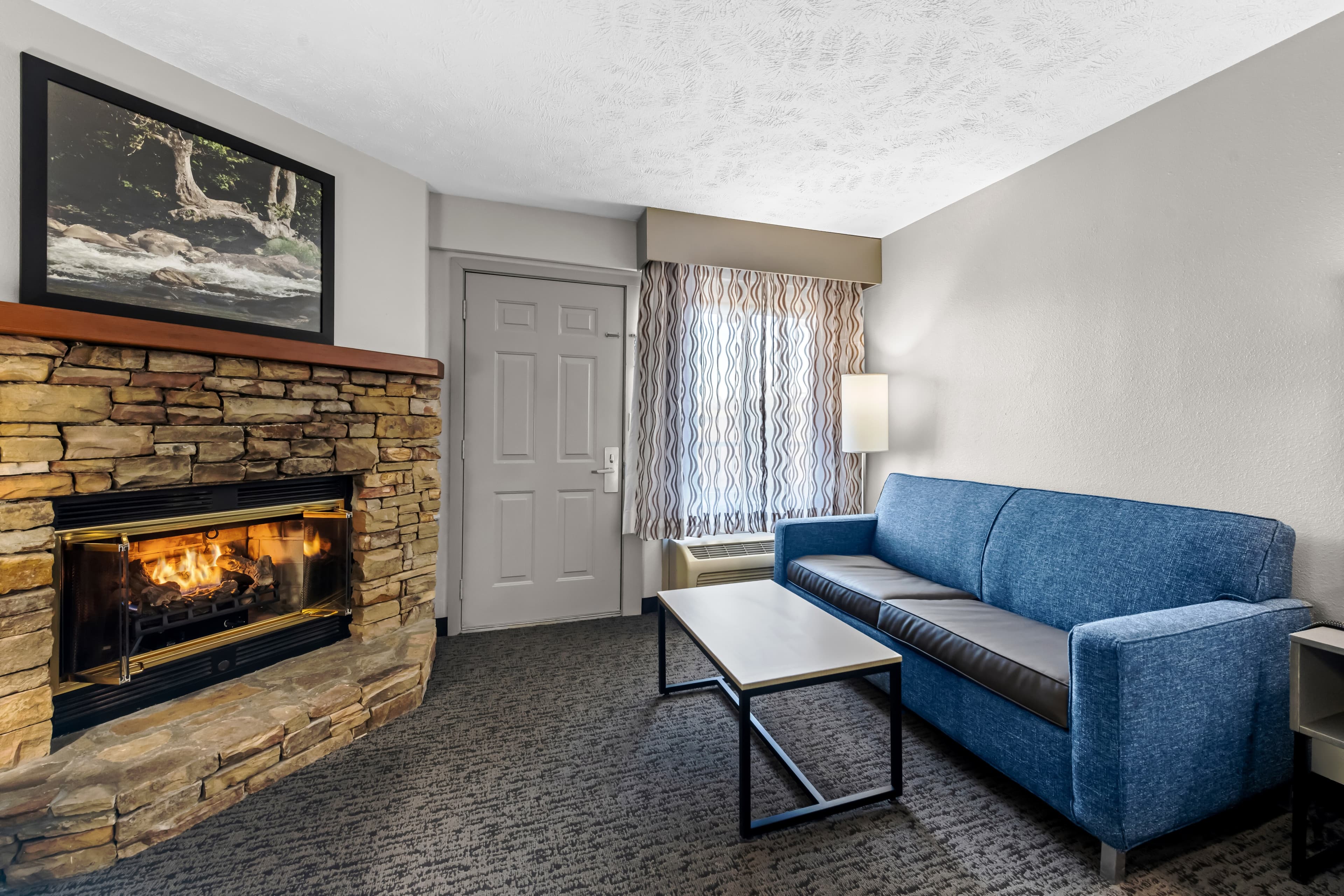 Quality Inn & Suites at Dollywood Lane — 7