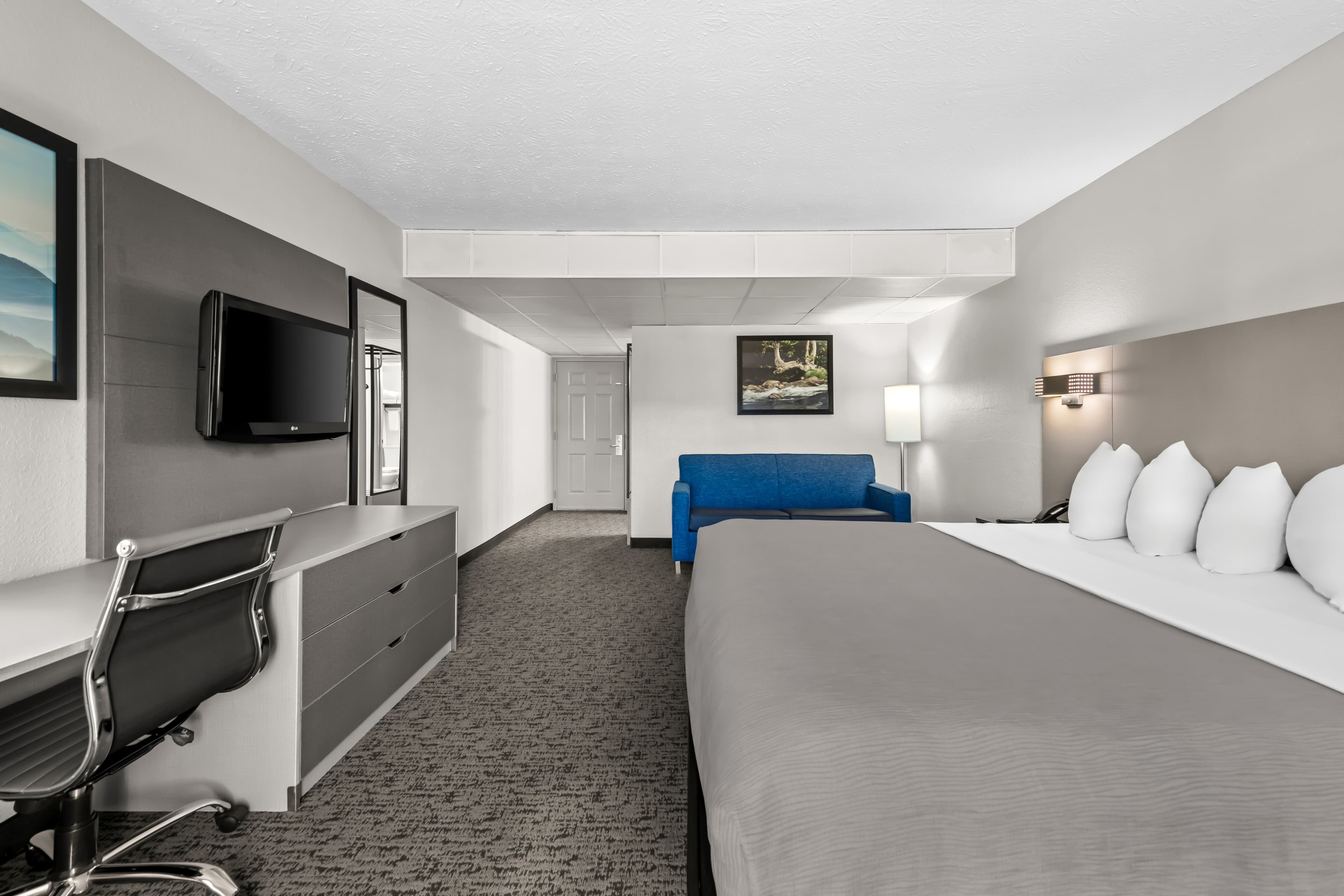 Quality Inn & Suites at Dollywood Lane — 19