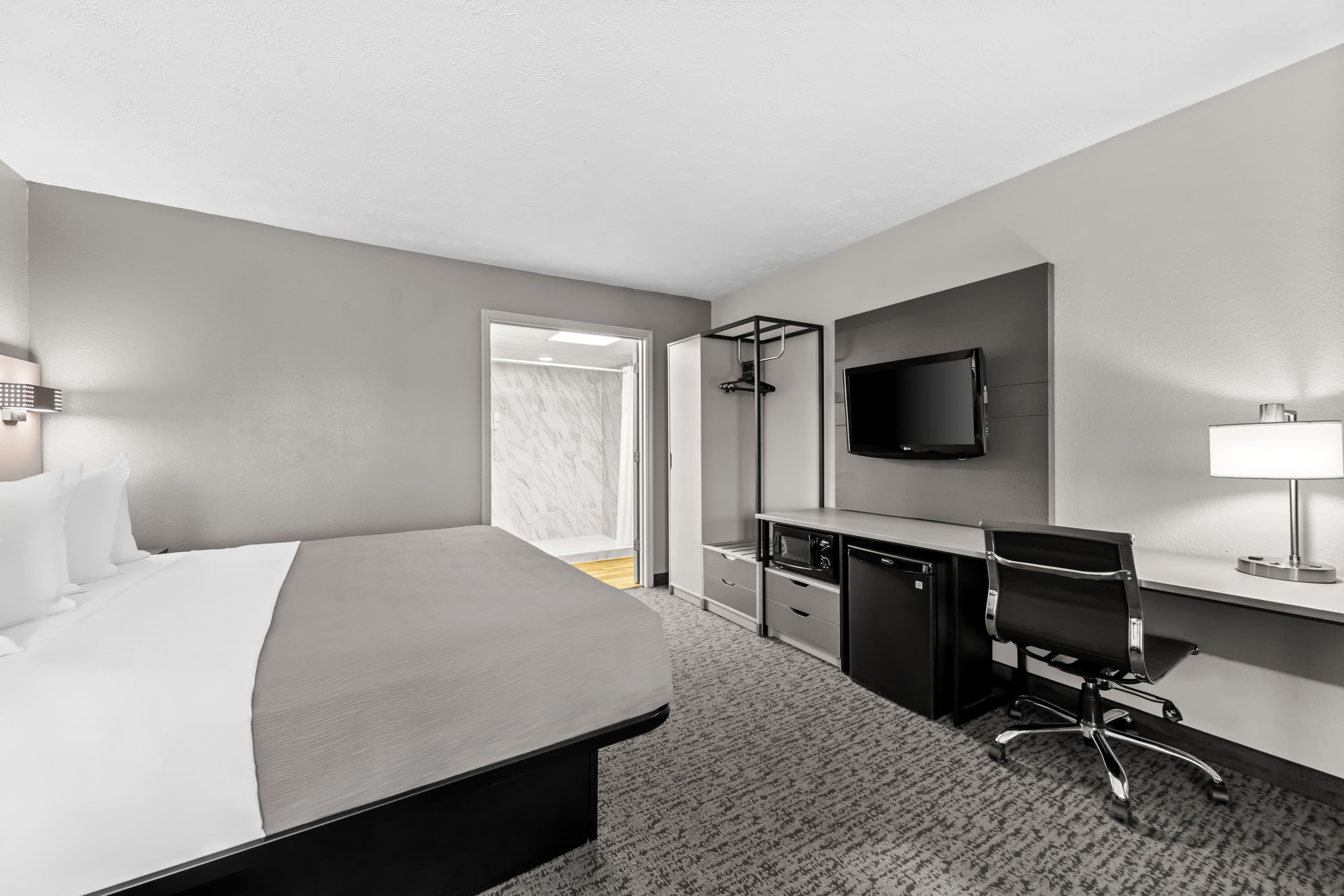 Quality Inn & Suites at Dollywood Lane — 12